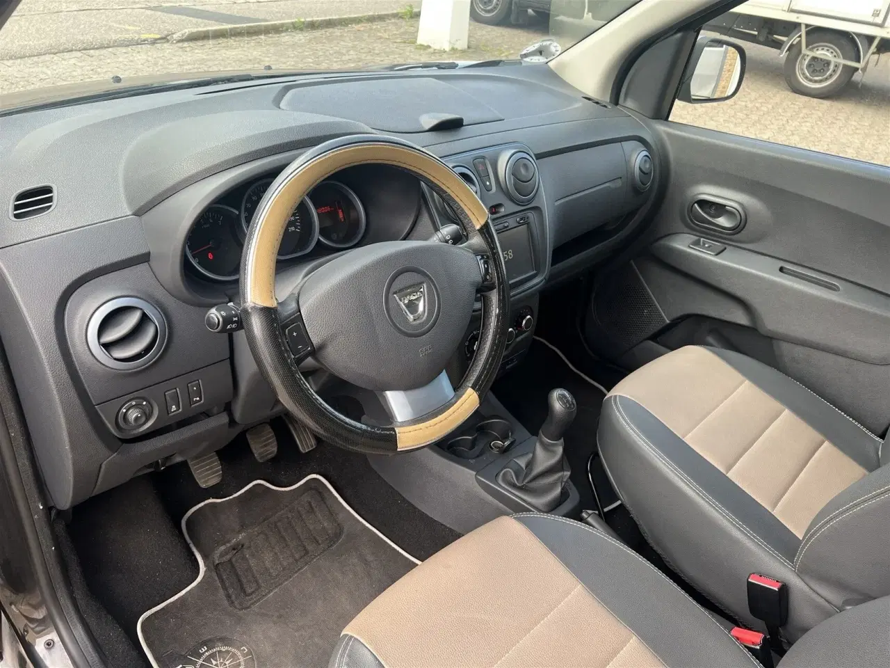 Billede 10 - Dacia Lodgy 7 Sæder 1,5 DCi Stepway Prestige Start/Stop 90HK