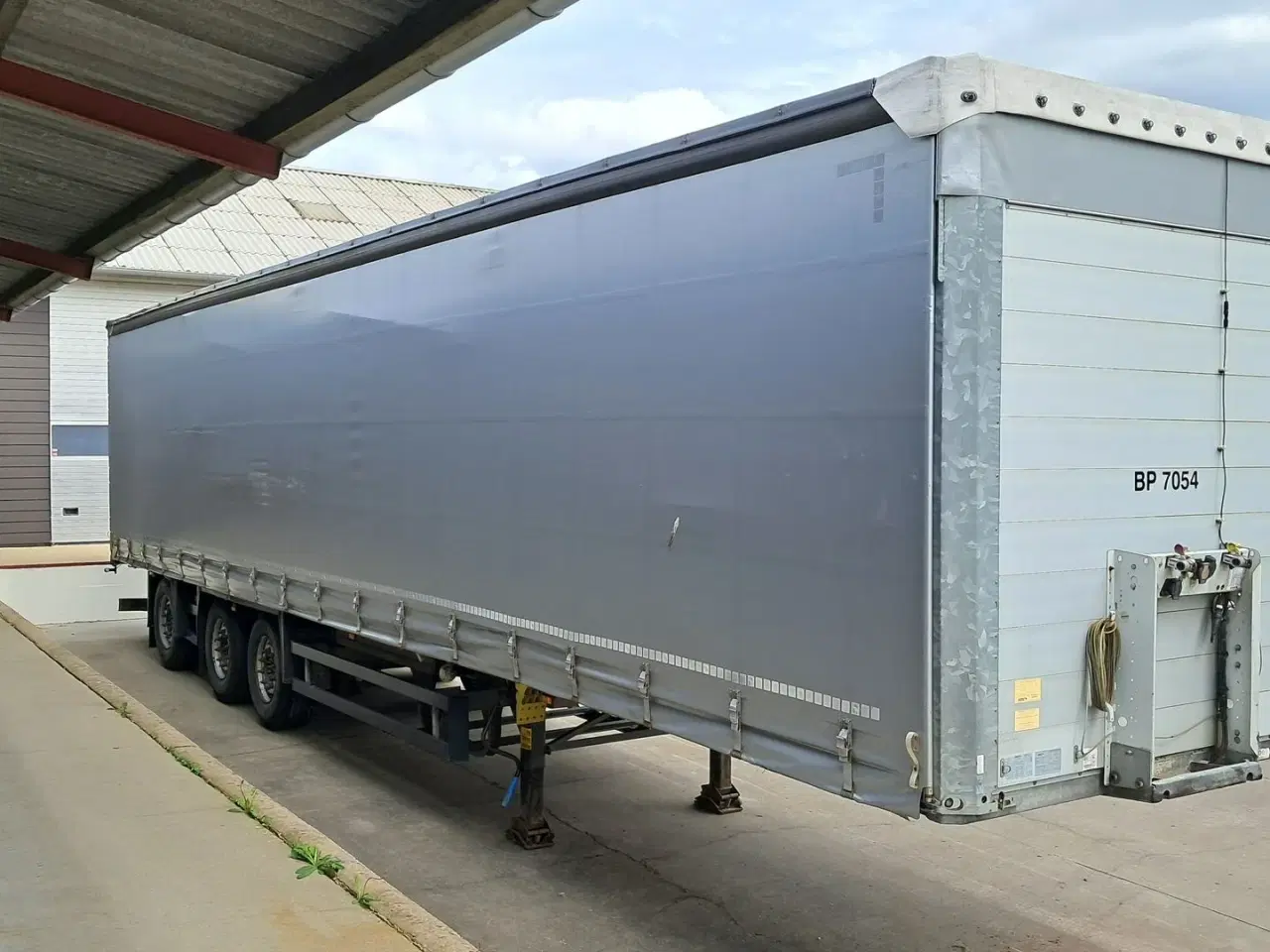 Billede 2 - Schmitz Cargobull Gardintrailer / Sættevogn  3 akslet