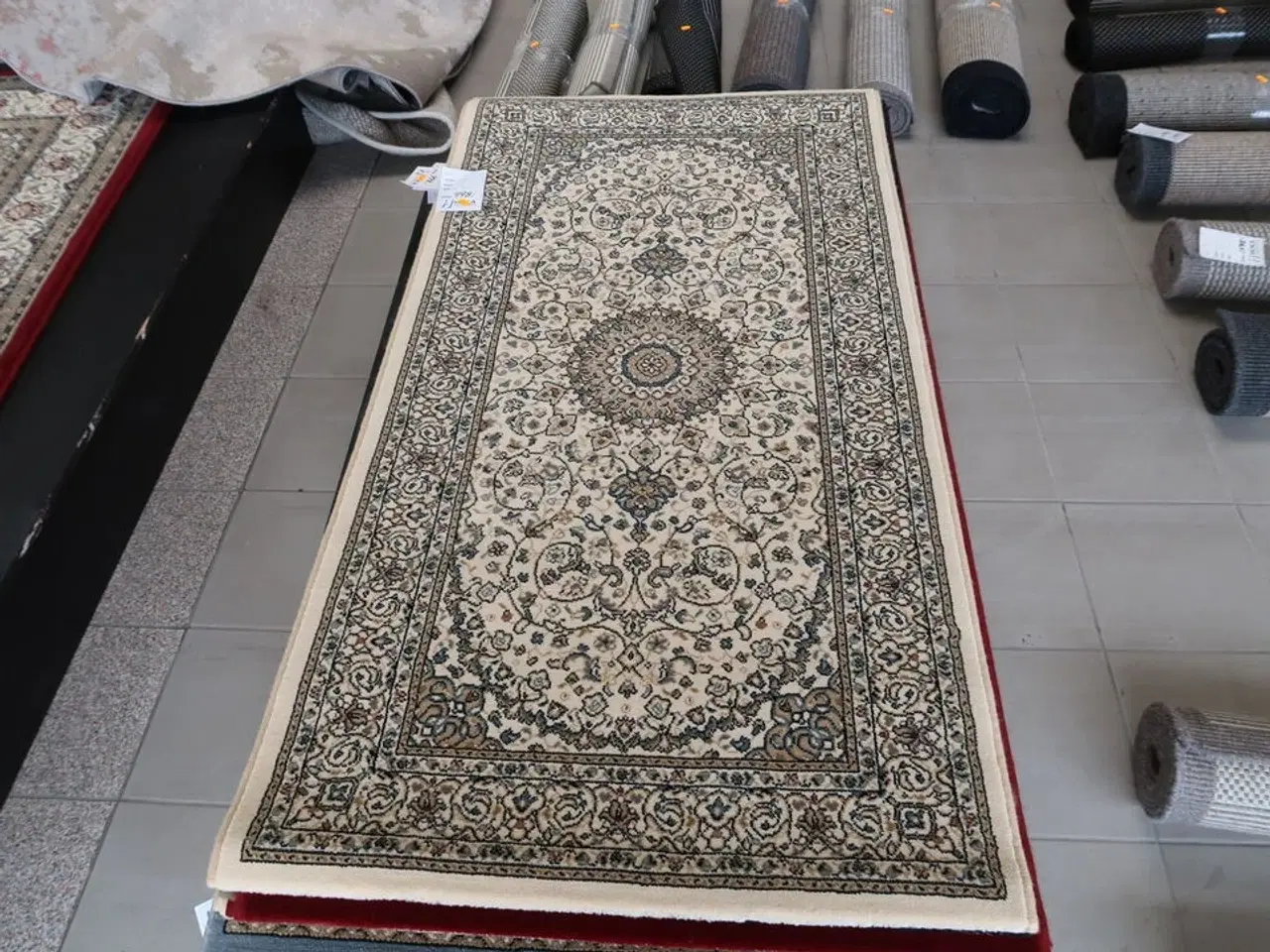 Billede 1 - Gulvtæppe LEONARDO Wilton