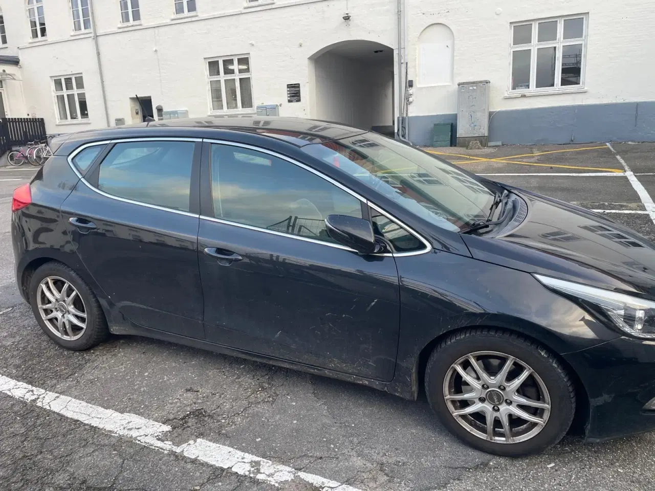 Billede 3 - Sælger bilen 