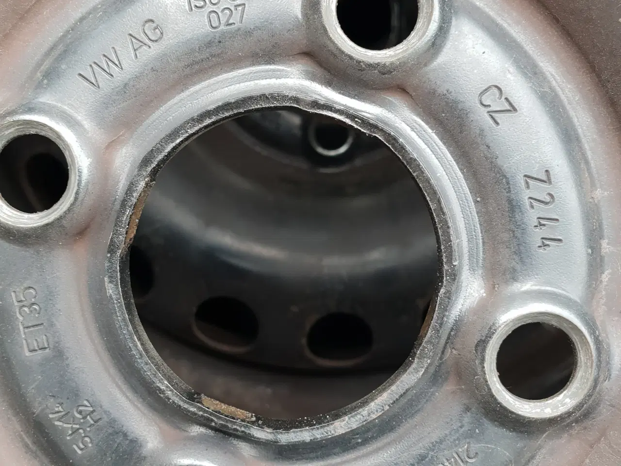 Billede 5 - VW UP! el.lign.. sommerdæk 5mm mønster fejlfrie.