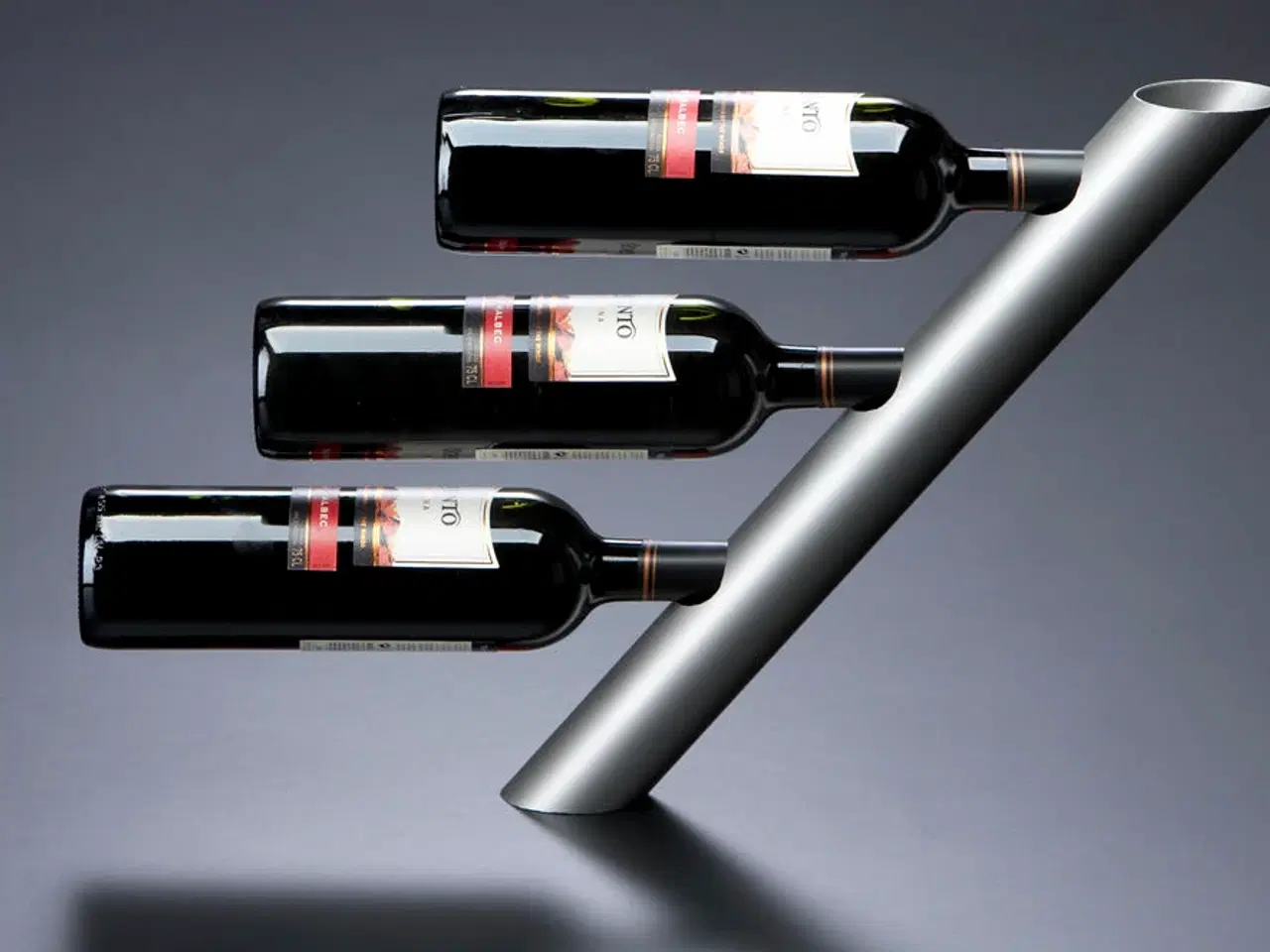 Billede 1 - Vinholder til 3 Flasker – Stilrent Design