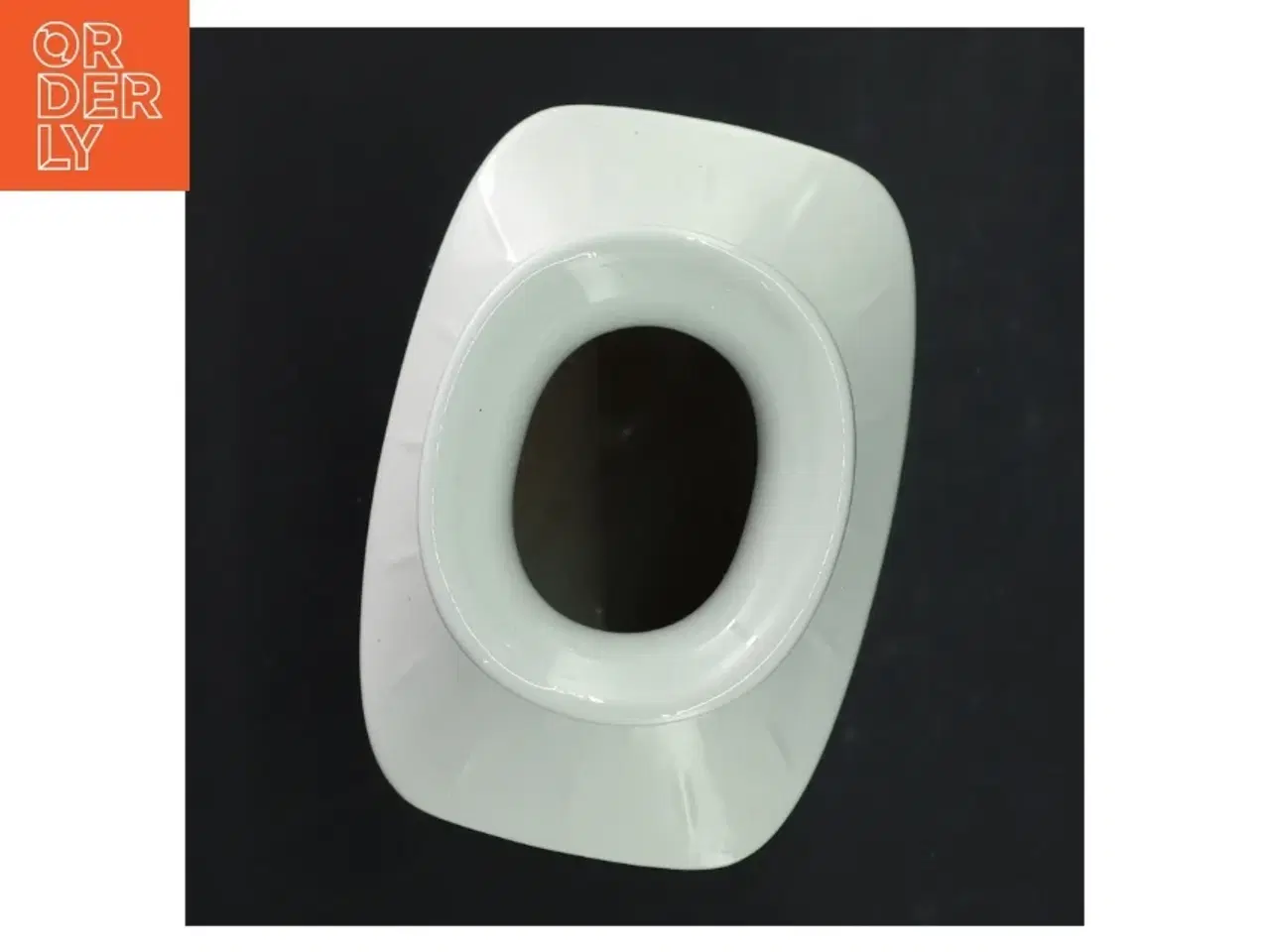 Billede 4 - Hvid porcelænsvase fra Rrstrand (str. 23 cm lang. 13 x 8 cm)