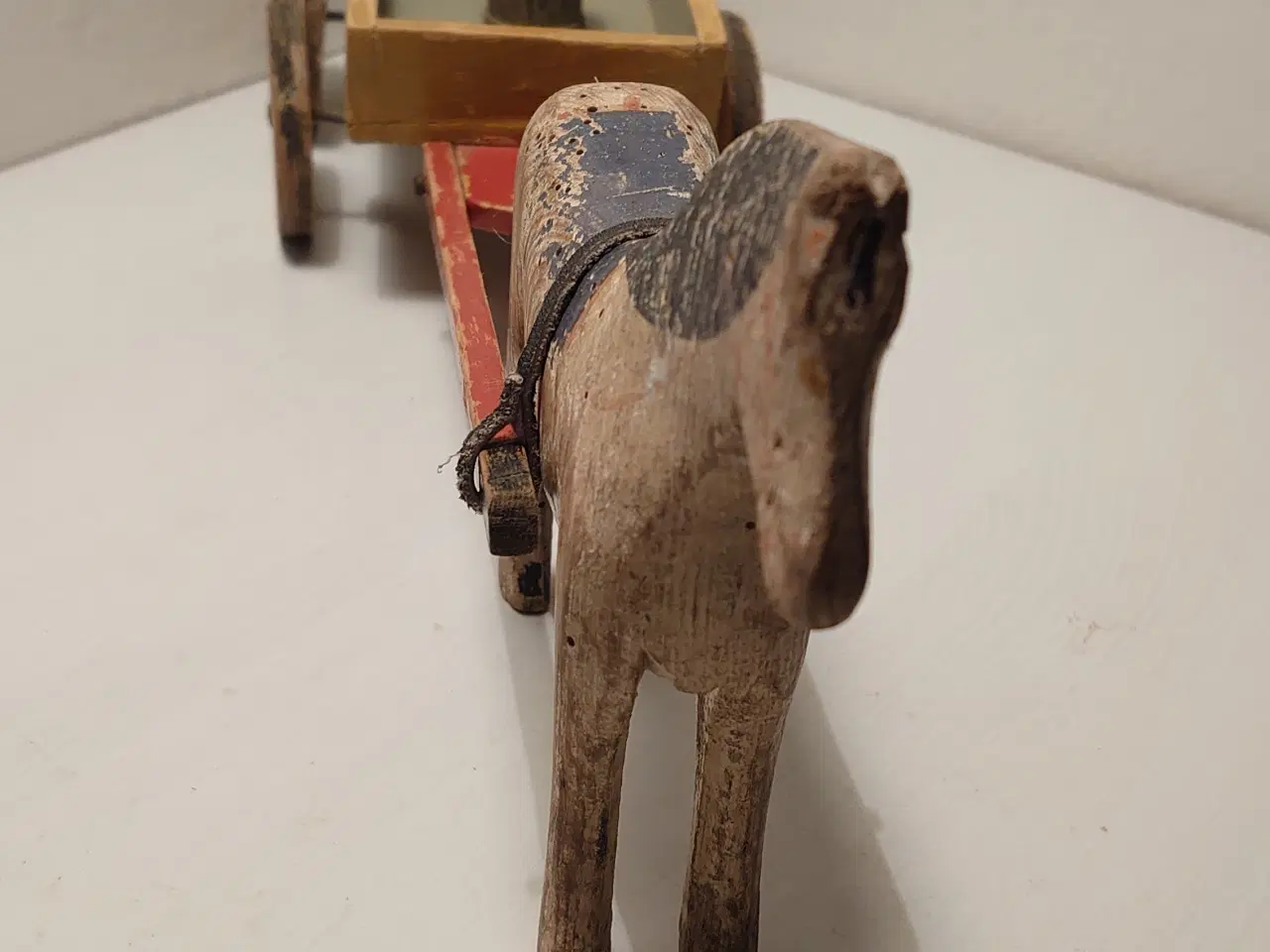 Billede 5 - Fængselslegetøj: Hest med vogn mm. Ca 1930. L 45cm