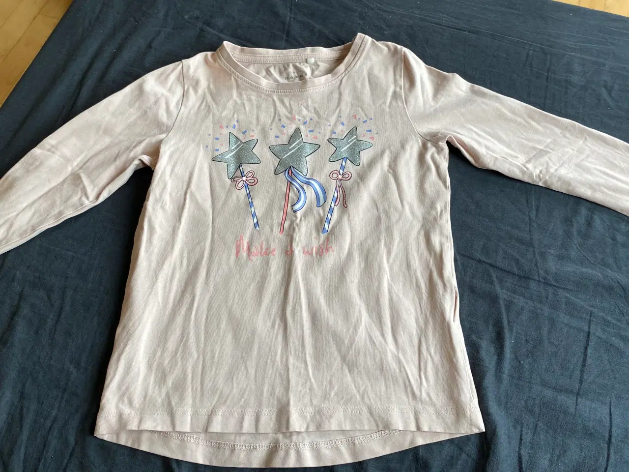 Billede 1 - Bluse stjernemotiv 