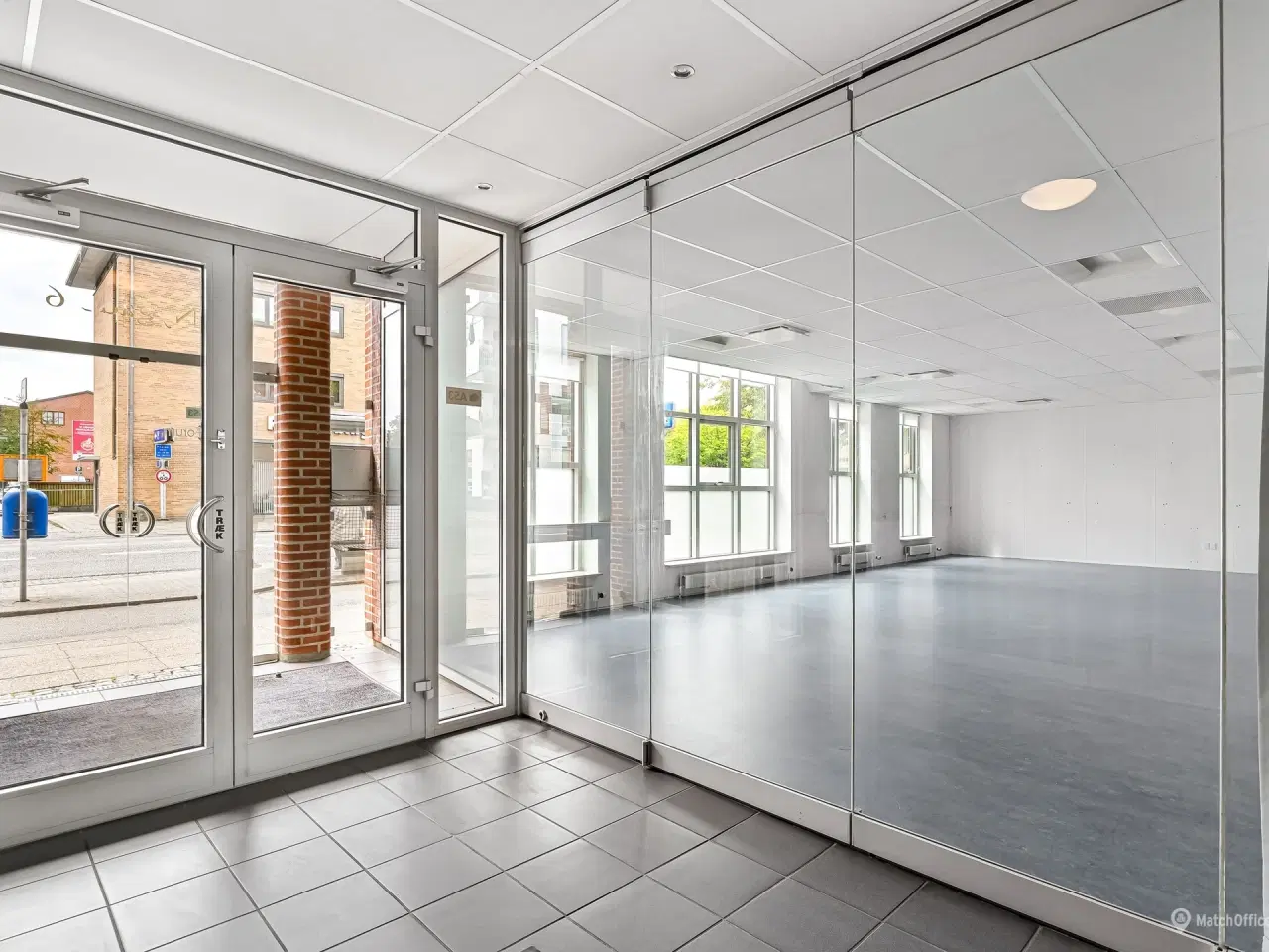 Billede 14 - Velplacerede kontor midt i Herning