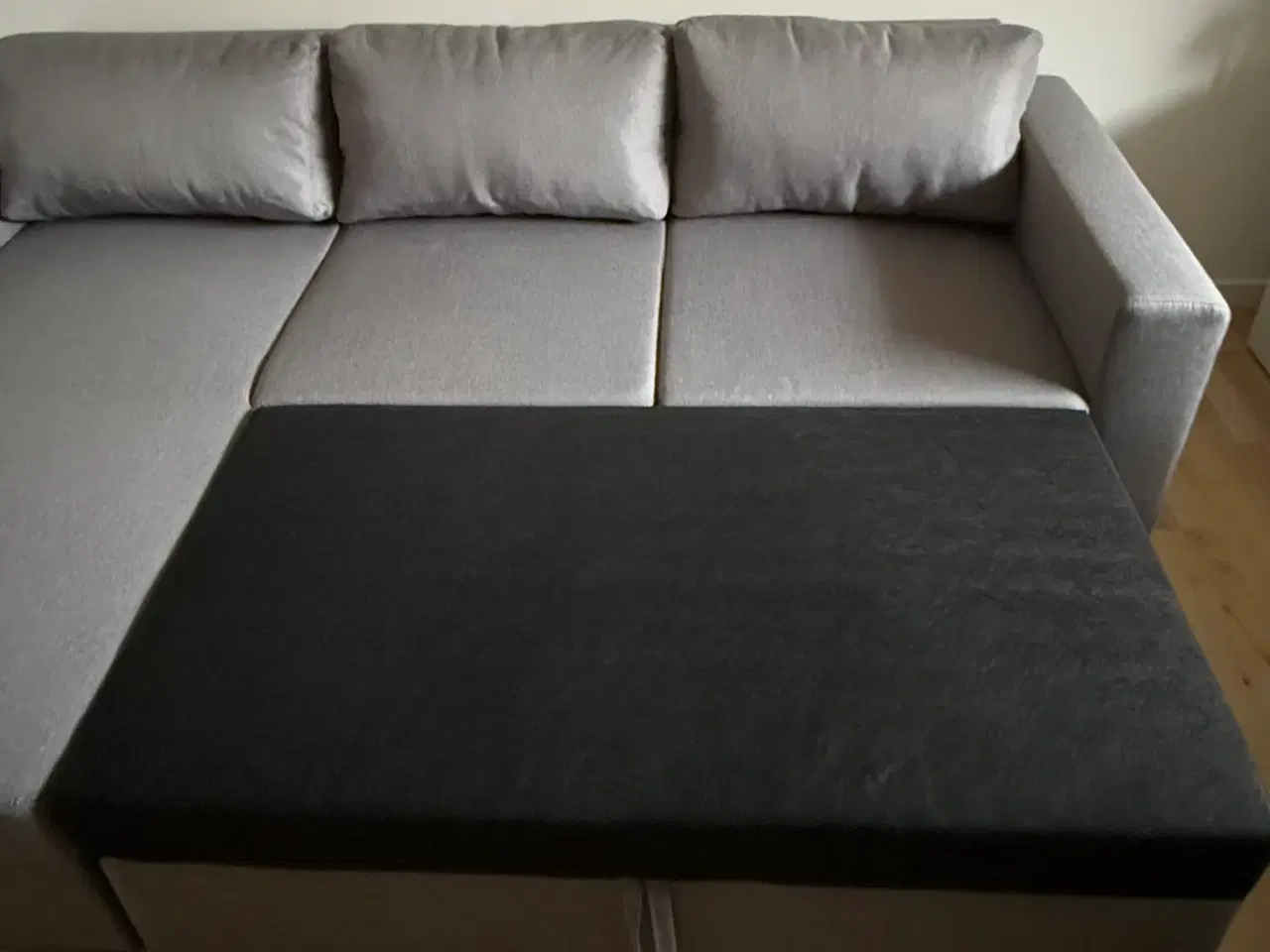 Billede 3 - Comfortable extensible Sofa – Excellent Condition!