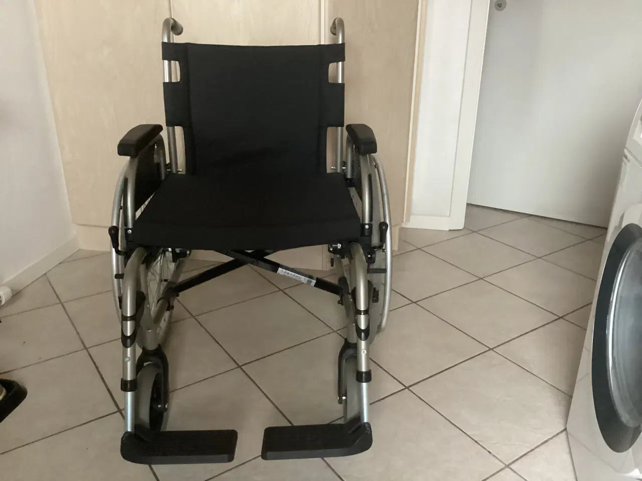 Billede 2 - Actiumplus kørestol med sædepude