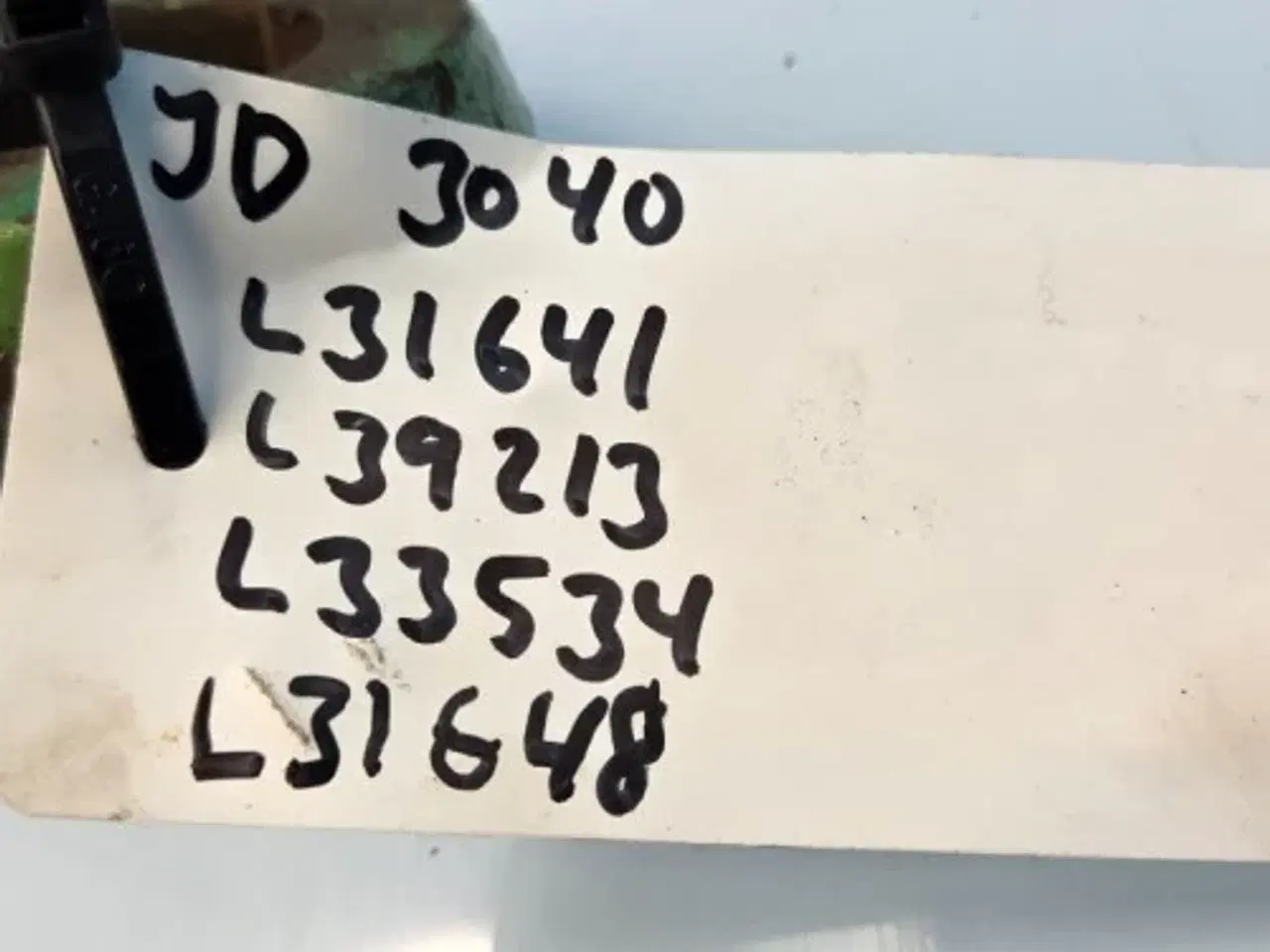 Billede 15 - John Deere 3040 Liftarm L31641