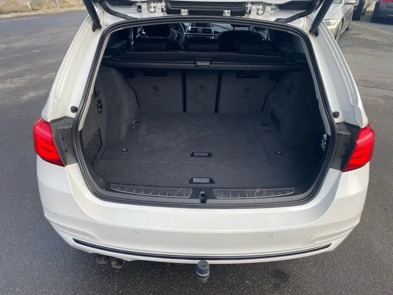 Billede 8 - BMW 320d Touring 2,0 D Executive Steptronic 190HK Stc 8g Aut.