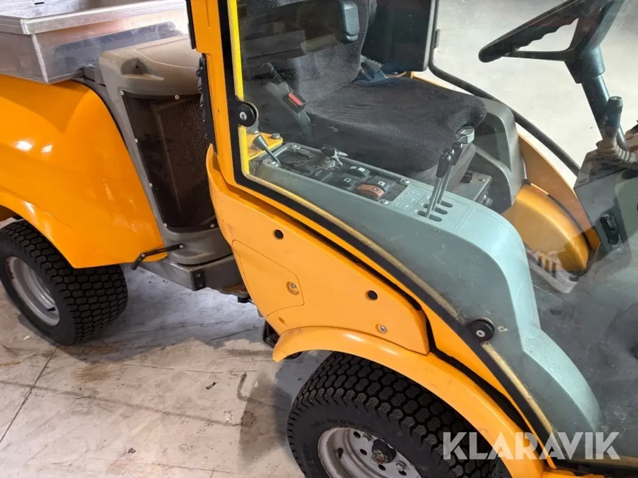 Billede 11 - Redskabsbærer Stiga Titan 740 DCR