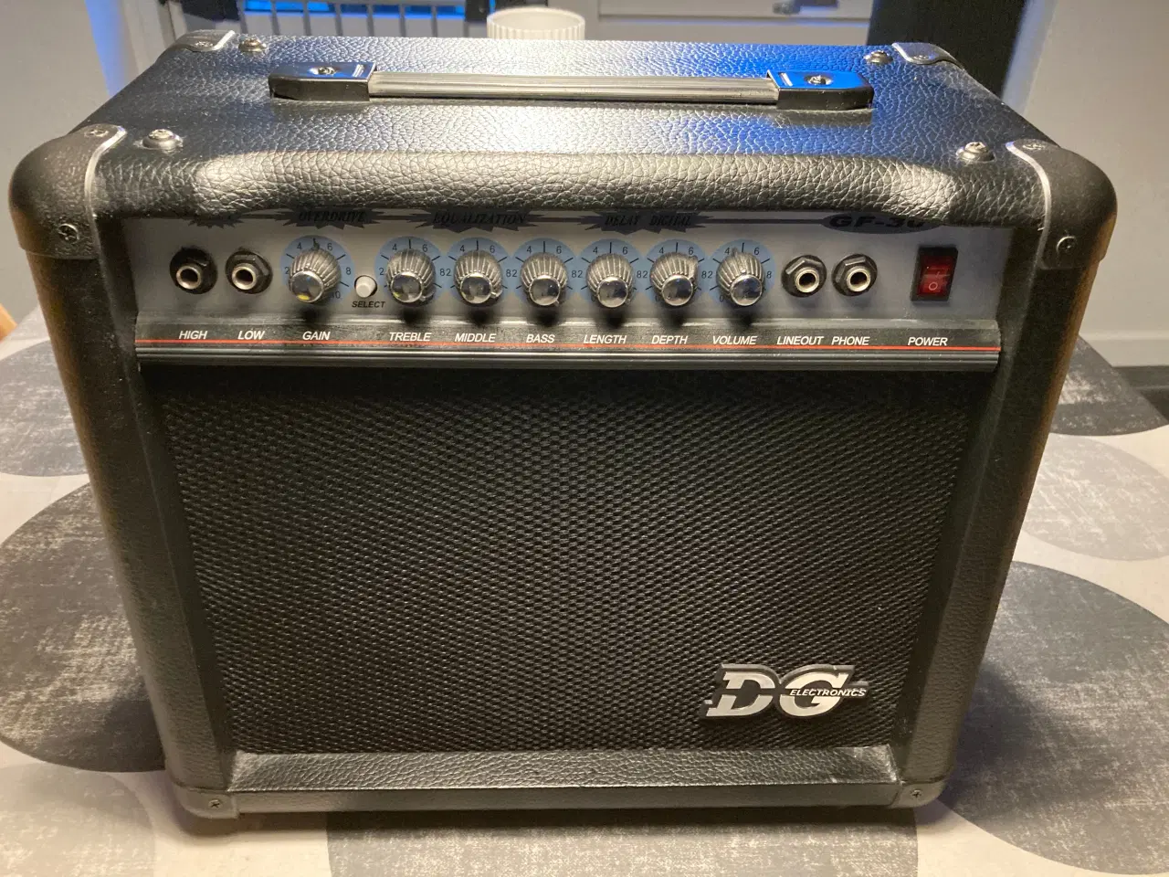 Billede 1 - Guitar højtaler DG Electronics