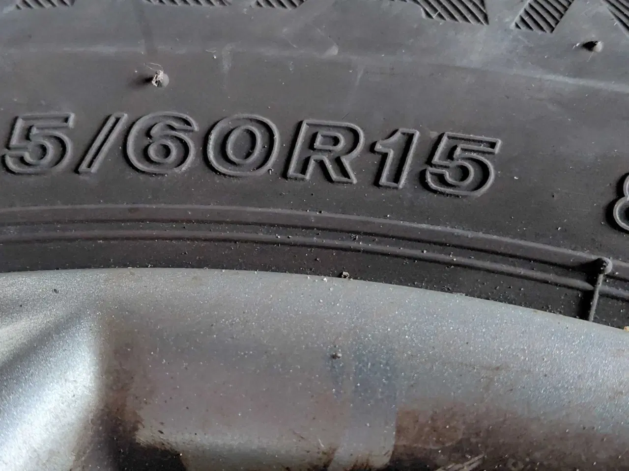 Billede 3 - Alufælge til Peugout