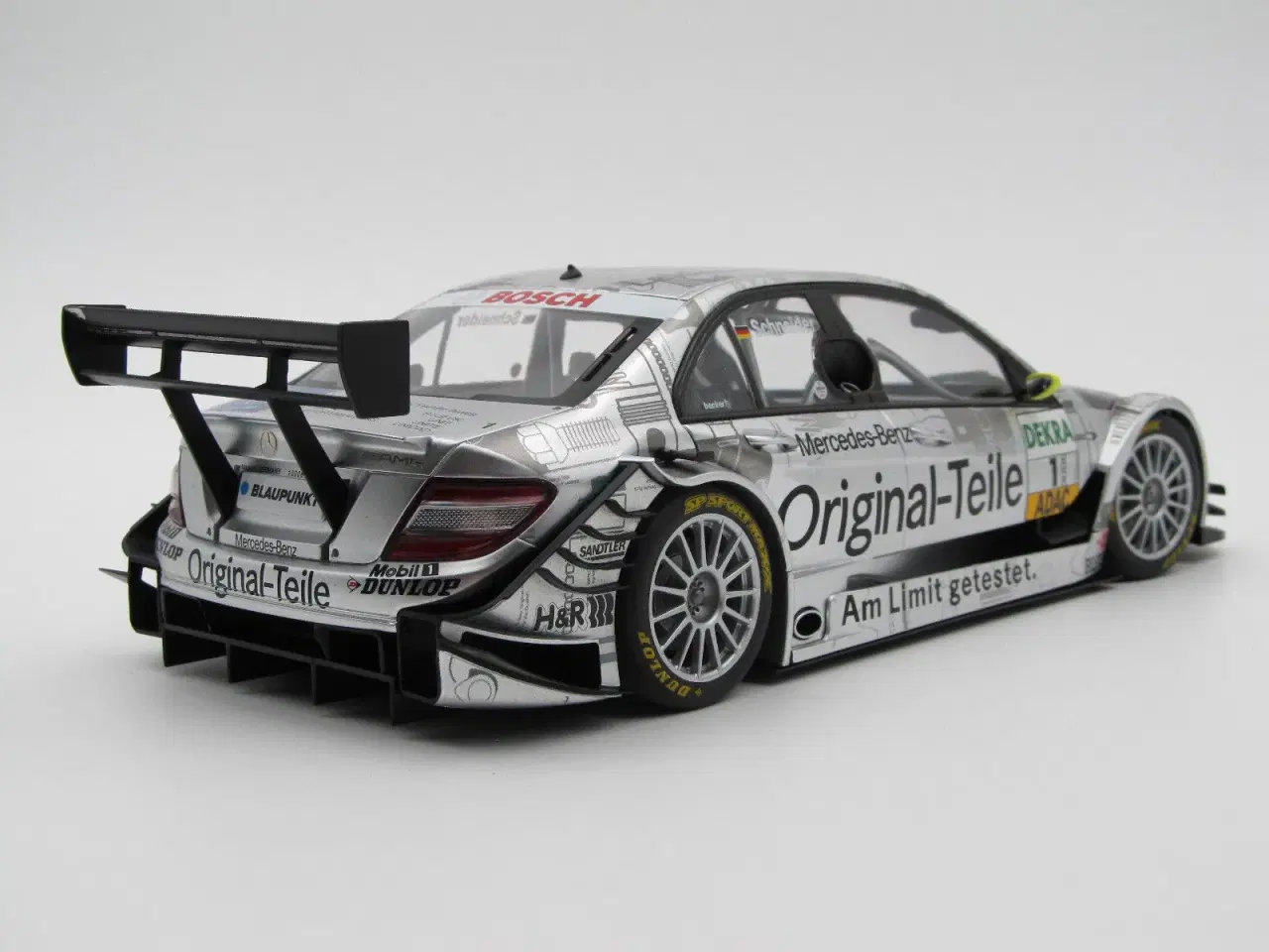 Billede 3 - AUTOart - Mercedes V8 AMG DTM 2007 - 1:18  