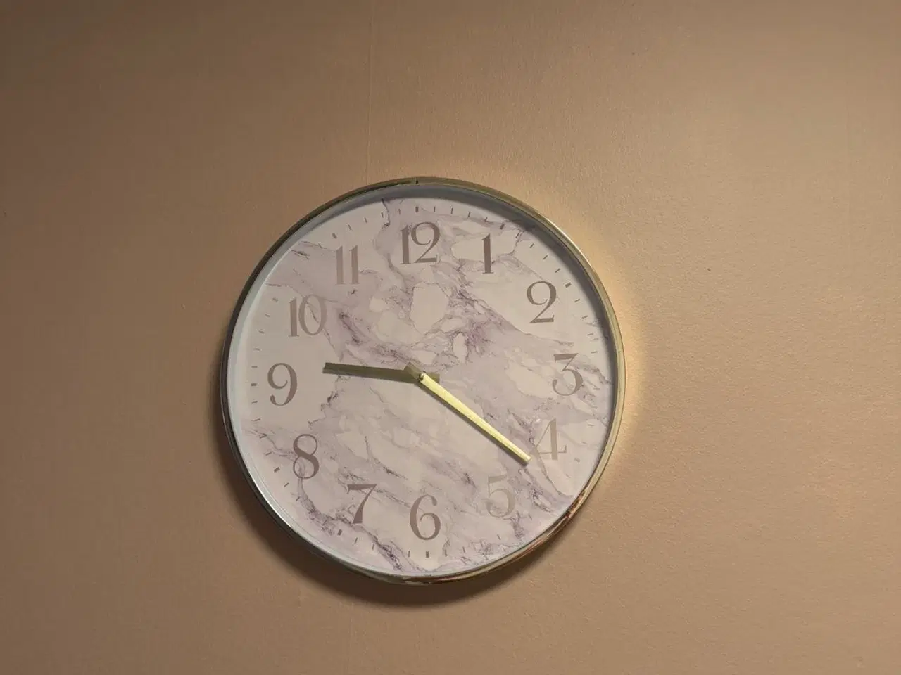 Billede 1 - Vægur med marmor og guld kant