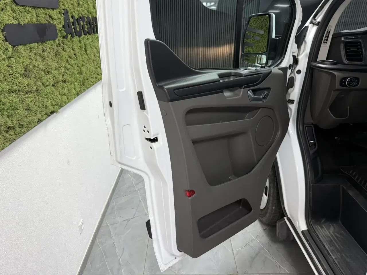Billede 6 - Ford Transit Custom 300 L2H1 2,0 TDCi Trend 130HK Van 6g Aut.