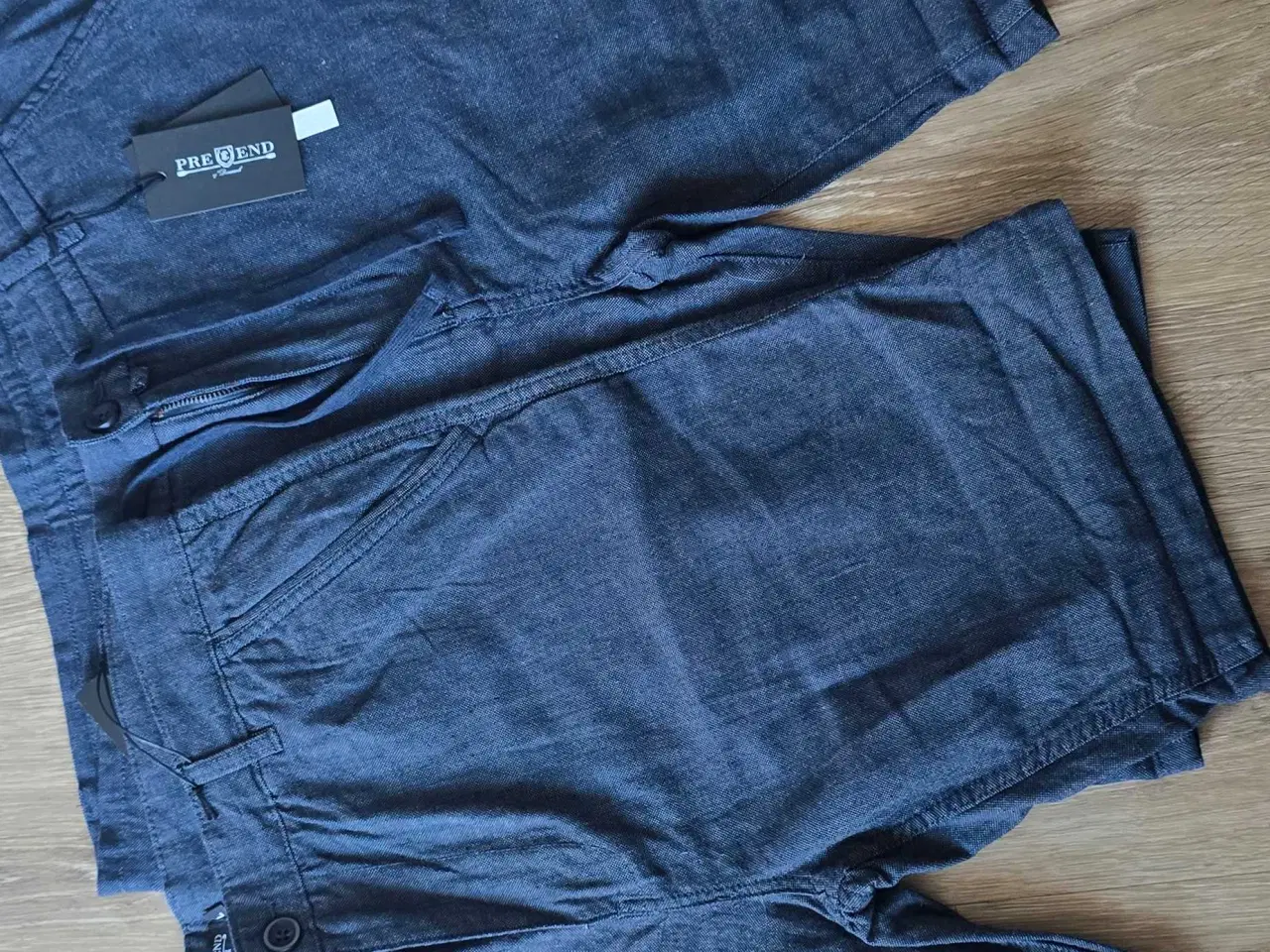 Billede 1 - Forskellige shorts sælges