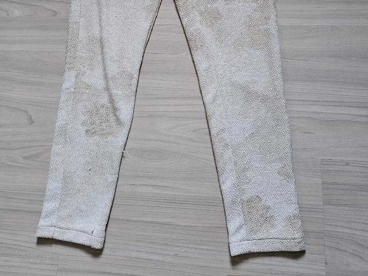 Billede 1 - Buch beige bukser med guld