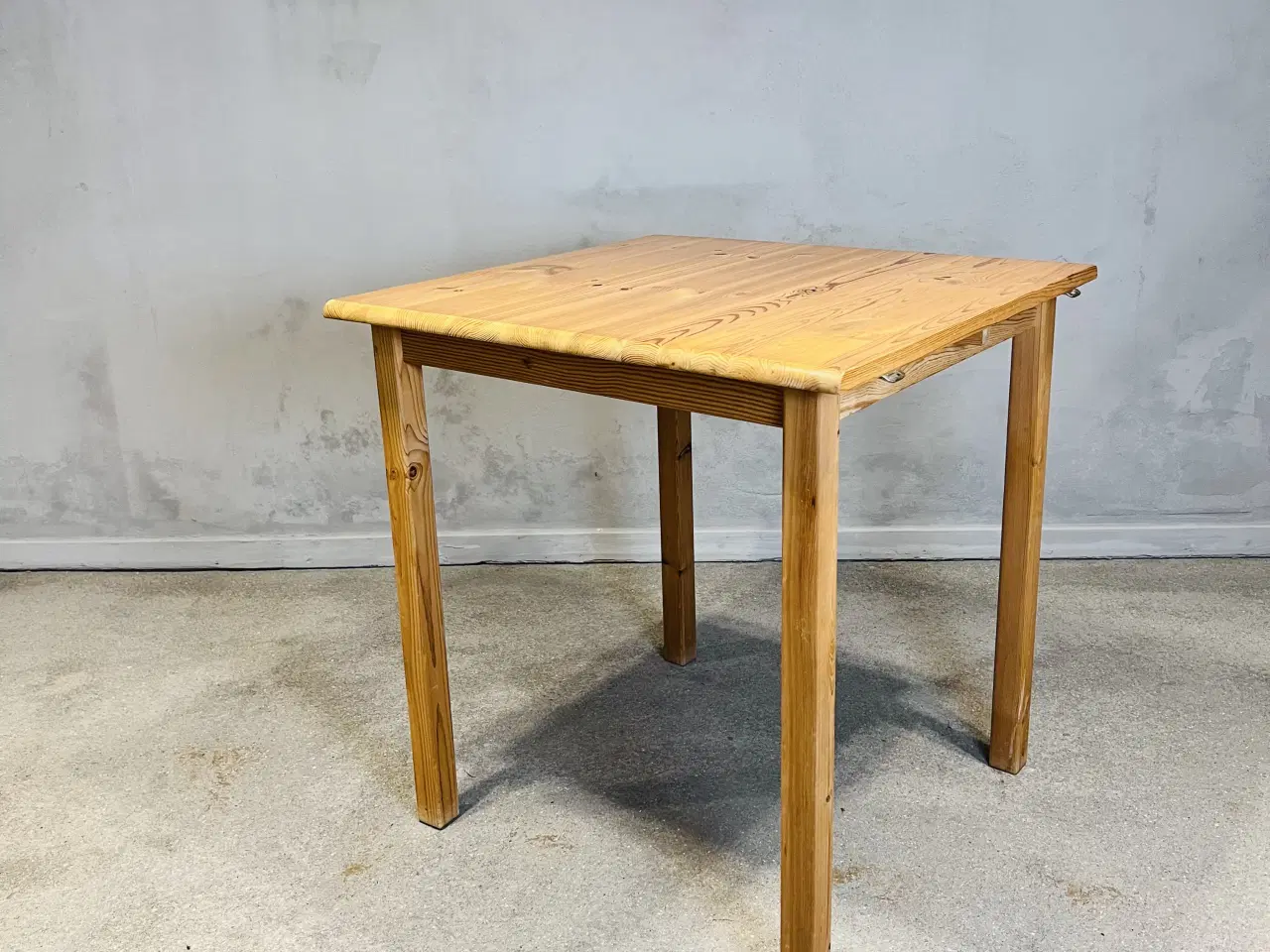 Billede 4 - Spisebord, fyrretræ, 1970, skandinavisk