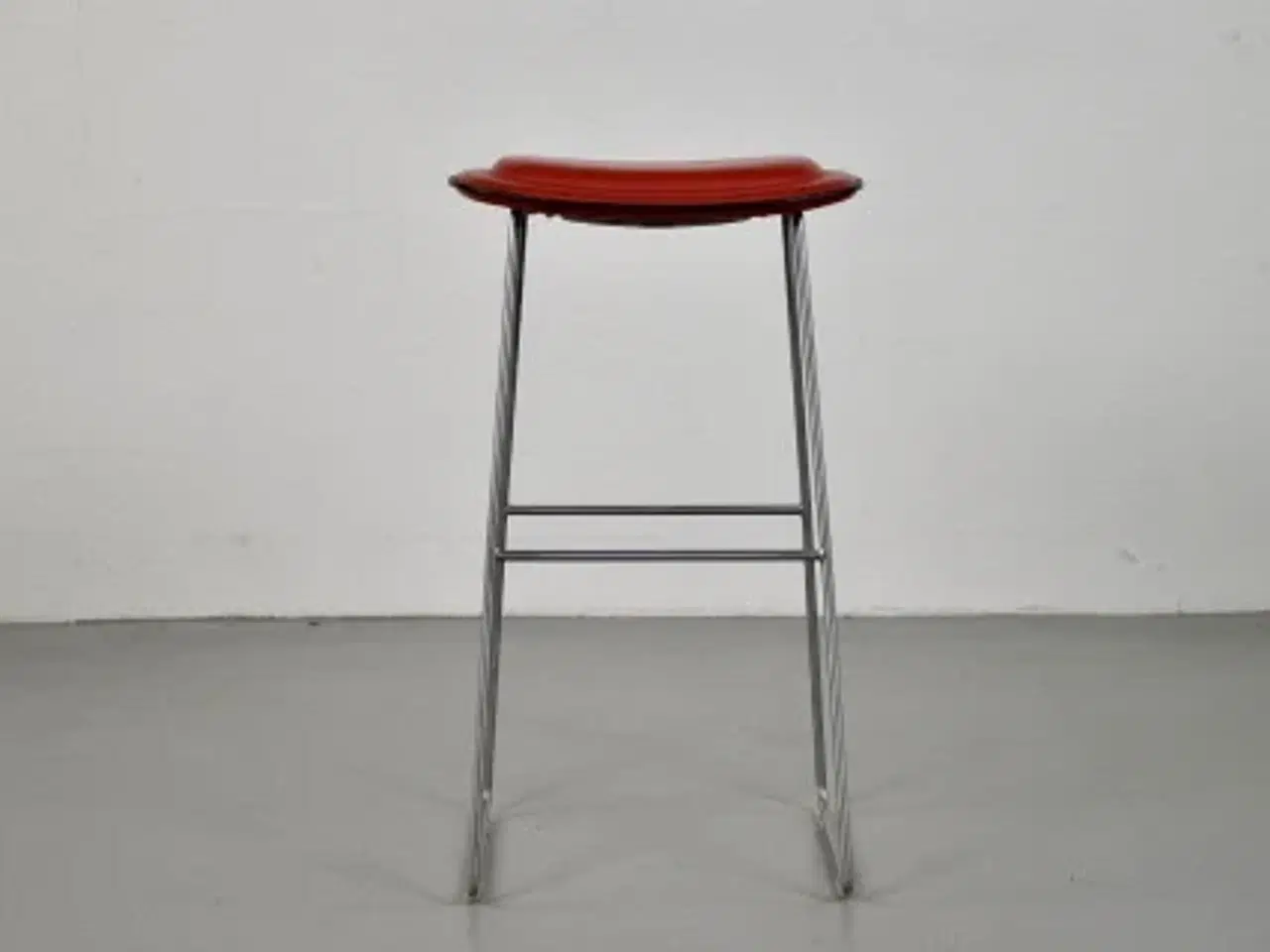 Billede 3 - Cappellini barstol med rødt læder på sædet og stel i stål