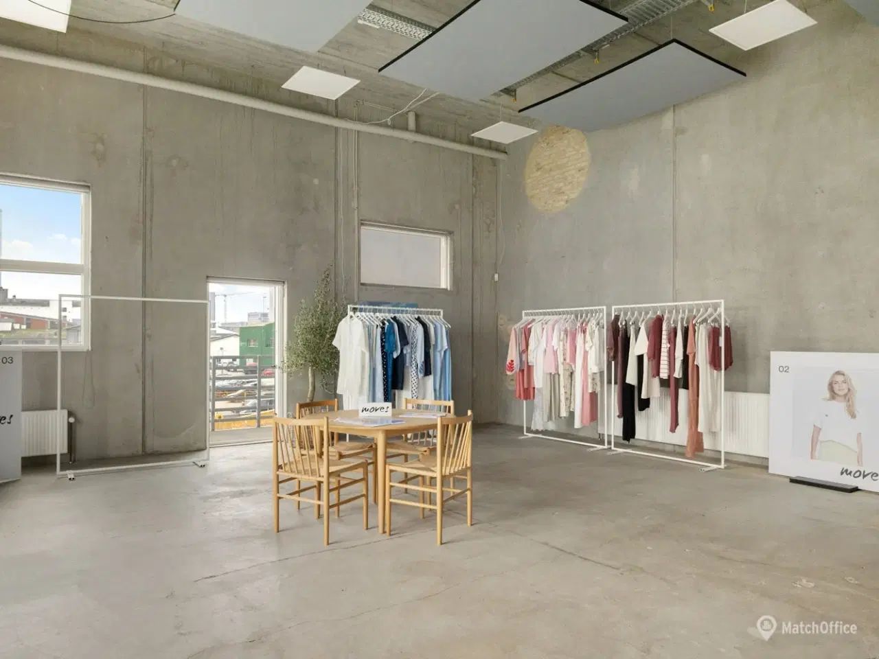 Billede 9 - Højloftet erhvervslejemål med udsigt til bugten