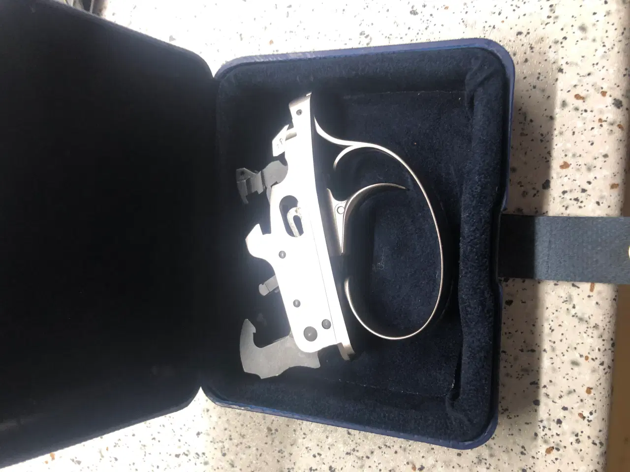 Billede 2 - Aftrækker hus til en DT 11 