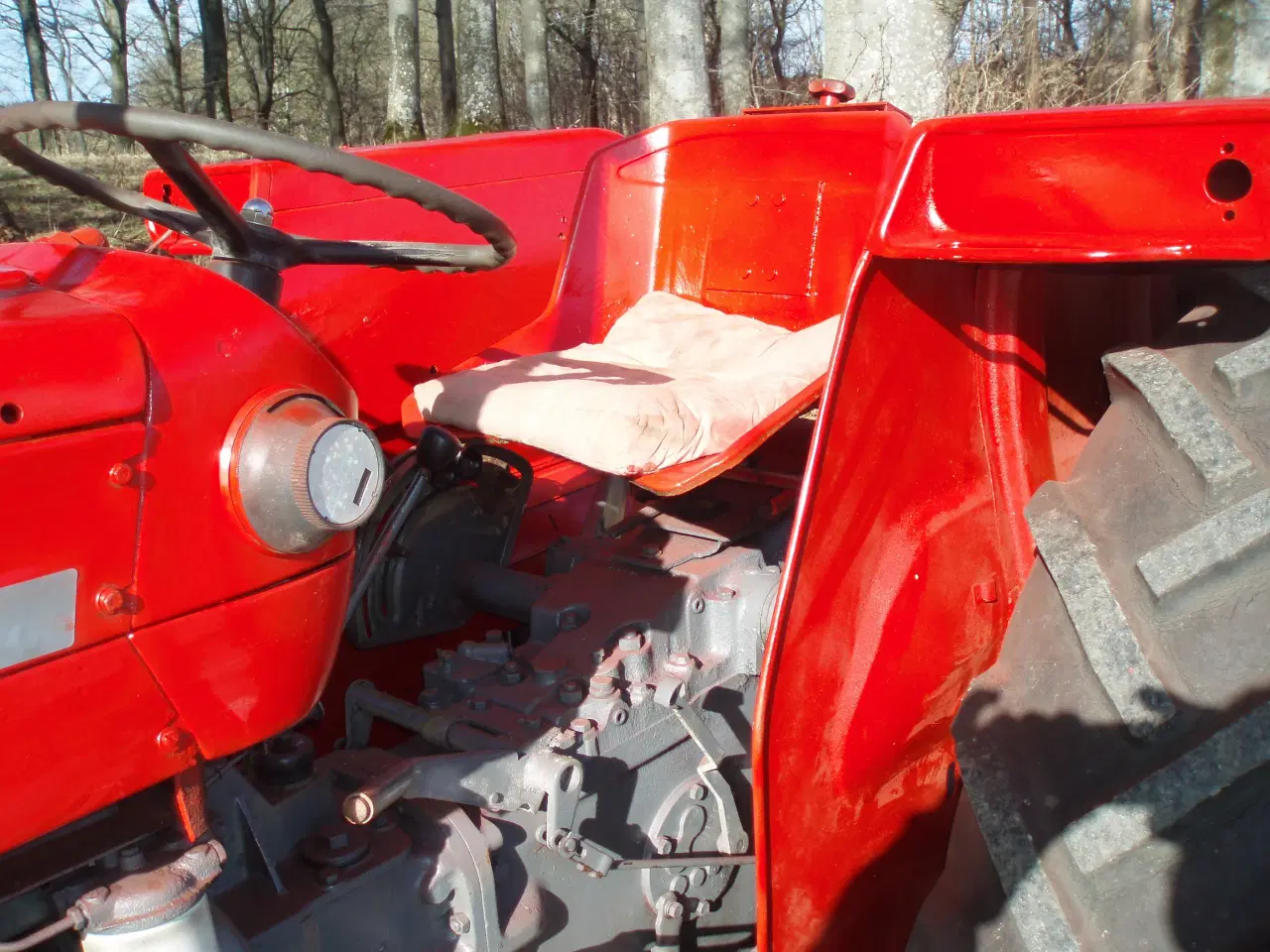 Billede 4 - Massey Ferguson 135, 3 cyl diesel, årg '76