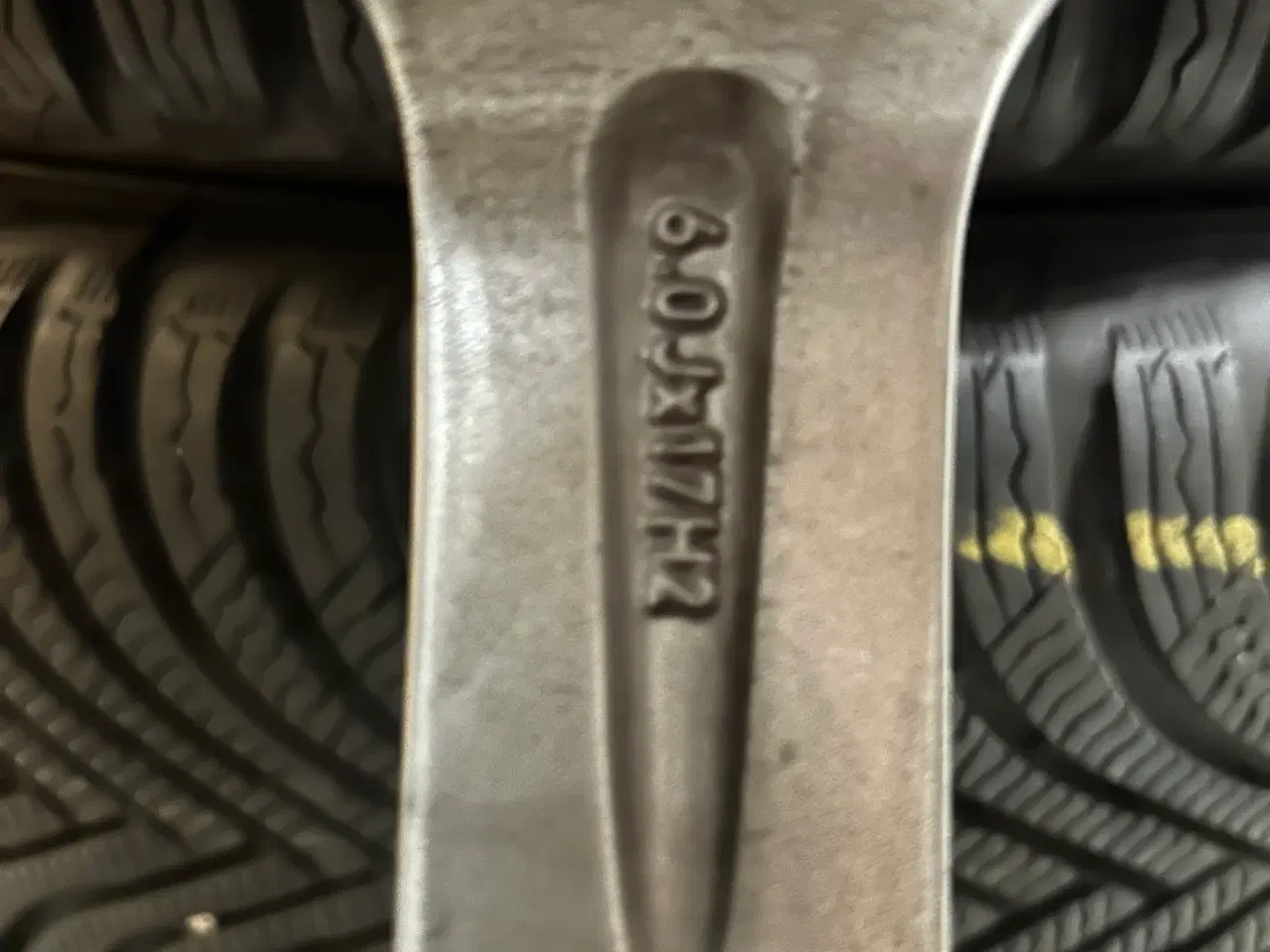 Billede 6 - Vw fælge med nye (2018) Michelin alpin5 vinterdæk