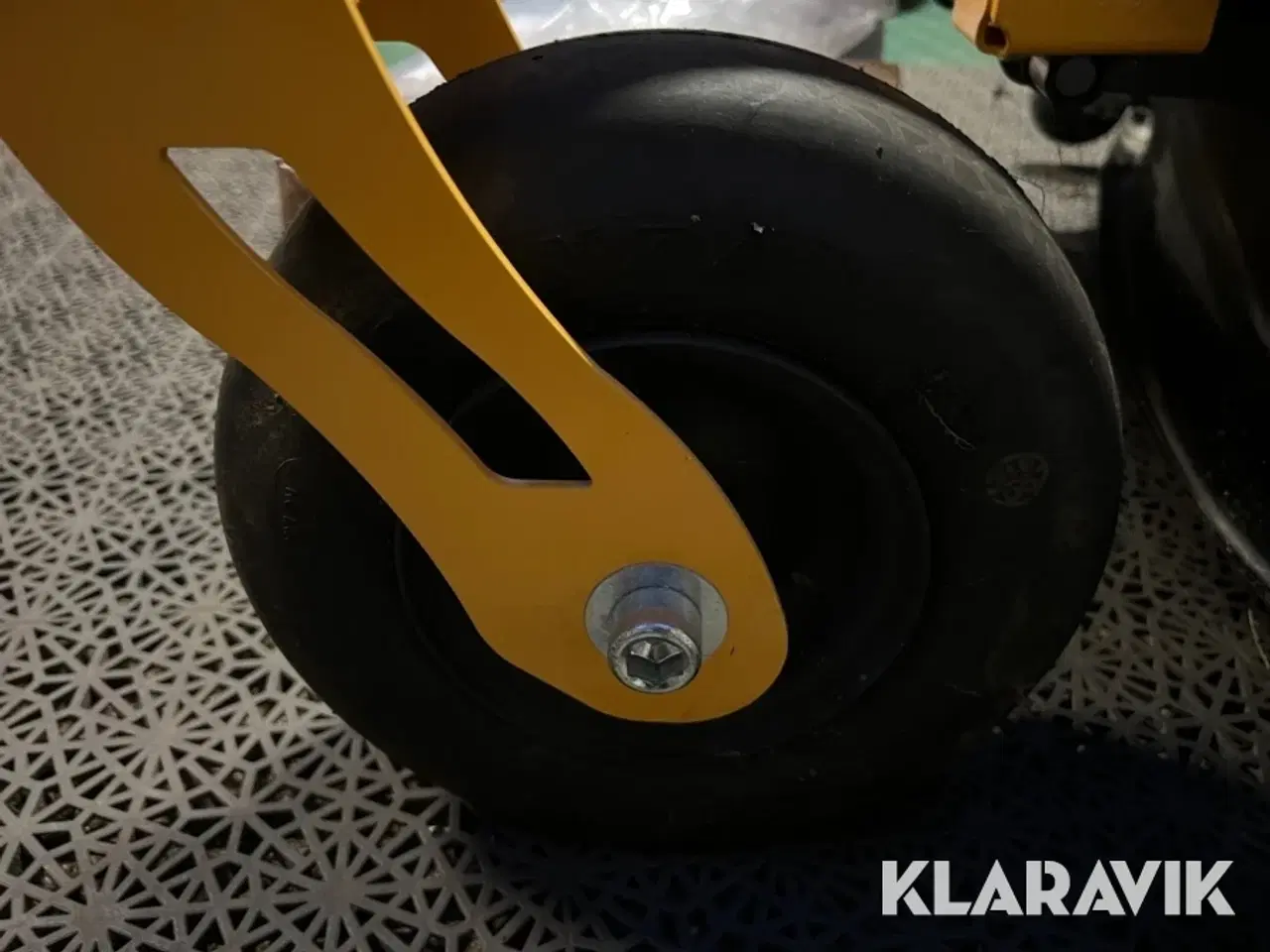 Billede 6 - Græsslåmaskine Stiga Gyro 700e Zero turn