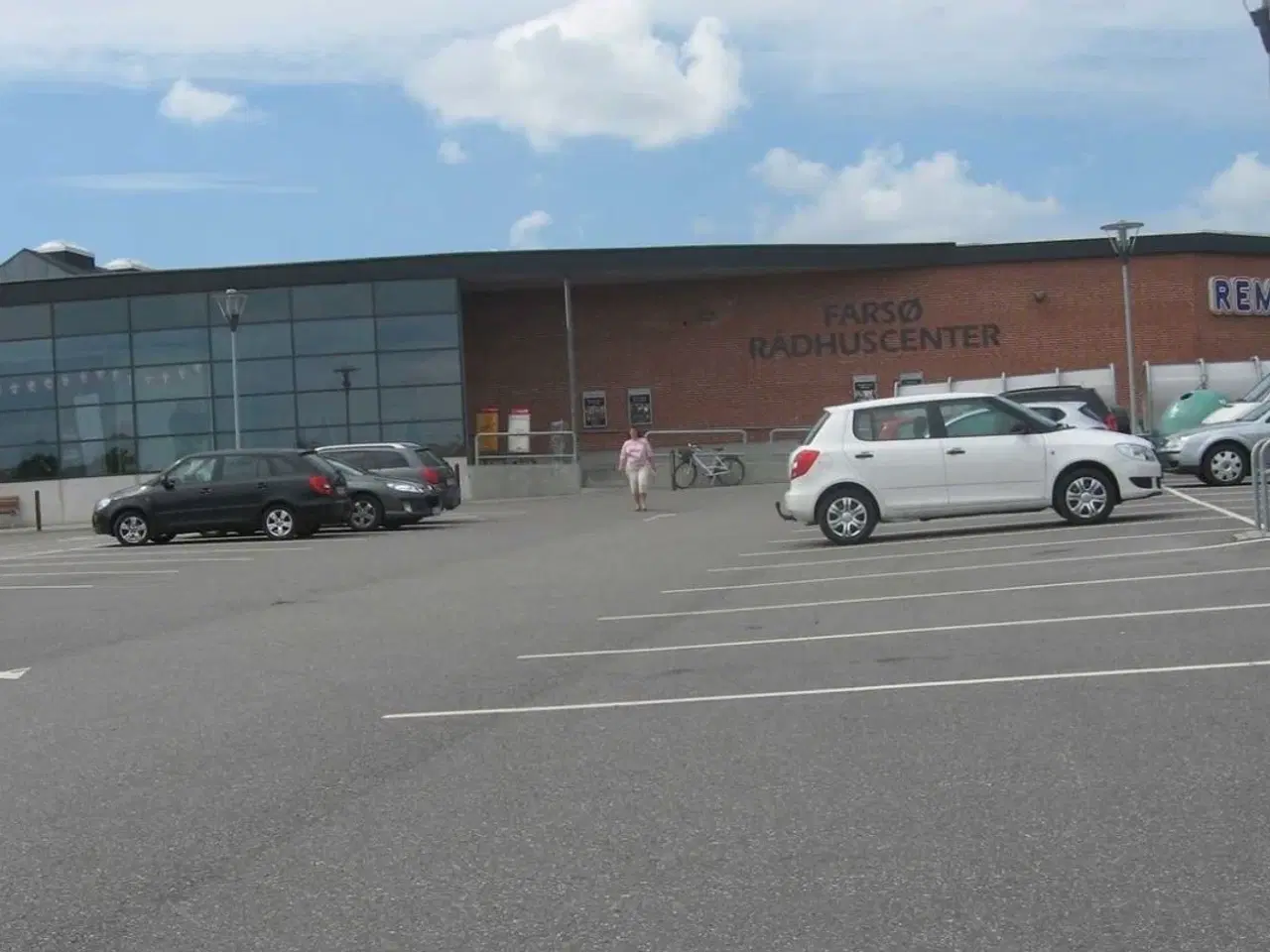 Billede 2 - Attraktiv butiks-/kontorlejemål i Farsø Rådhuscenter udlejes