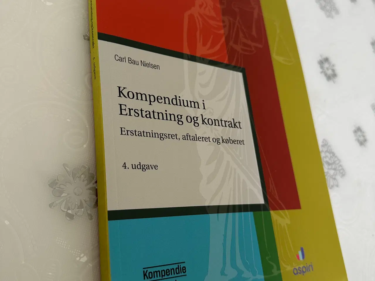 Billede 2 - Kompendium i Erstatning & kontrakt