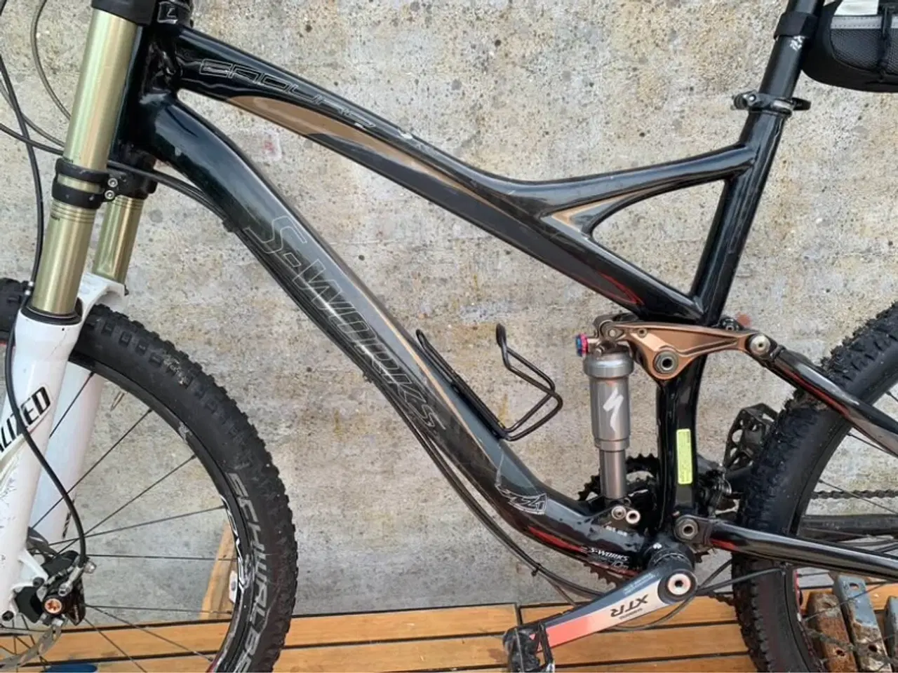 Billede 3 - Specialized enduro Carbon fra 08  mountainbike