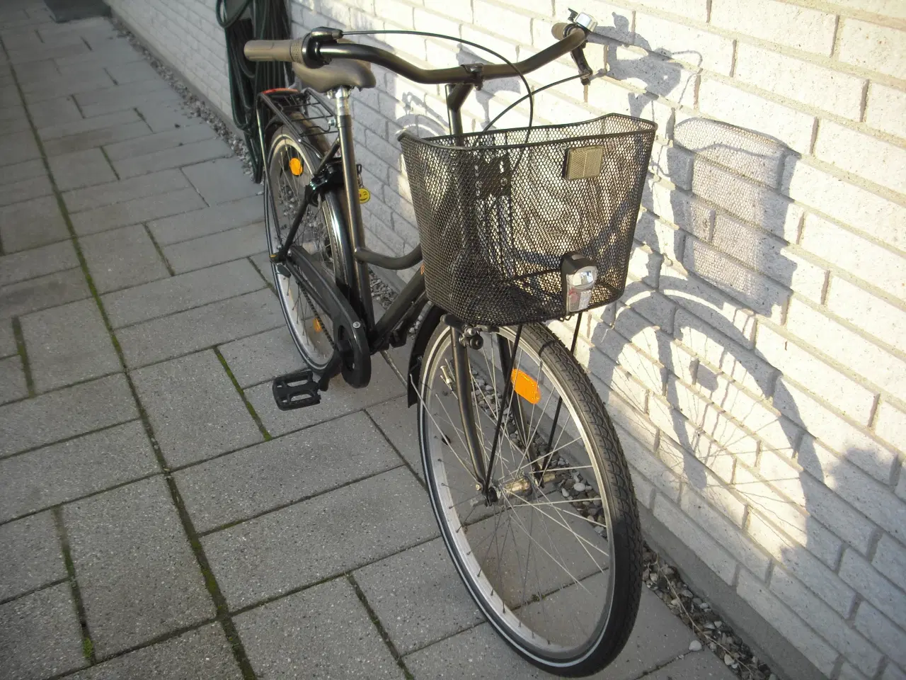 Billede 3 - God 26`` Taarnby dame/pigecykel.