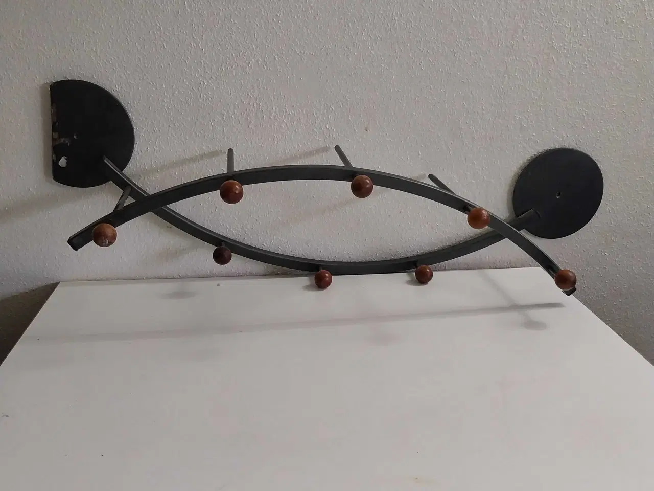 Billede 2 - Knagerække længde 78 cm 