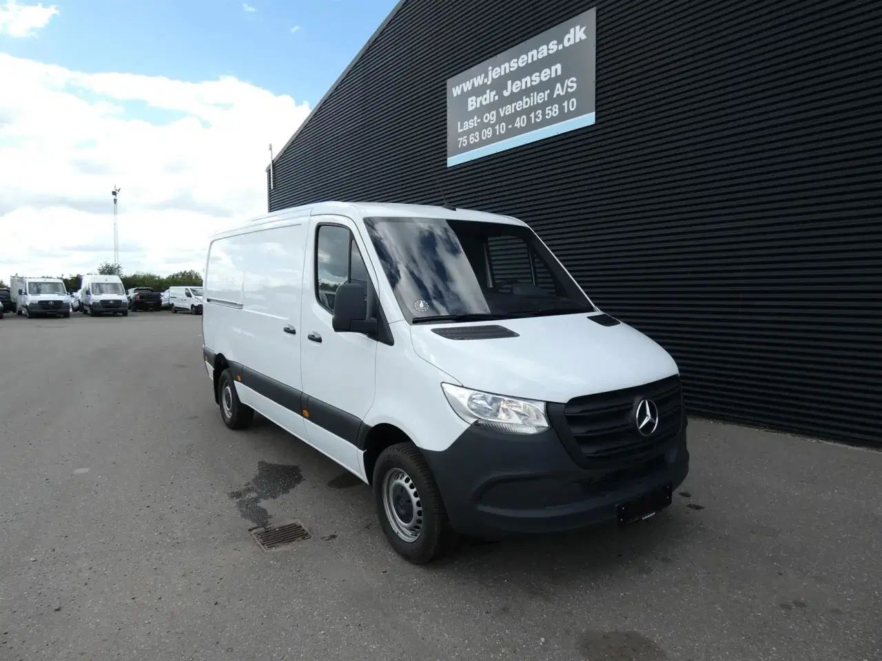 Billede 1 - Mercedes-Benz Sprinter 317 2,0 CDI A2 H2 RWD 9G-Tronic 170HK Van Aut.