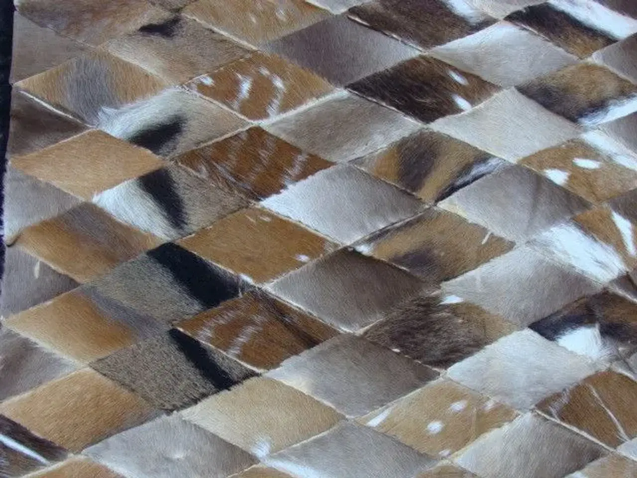 Billede 5 - Gulvtæppe i antilopeskind
