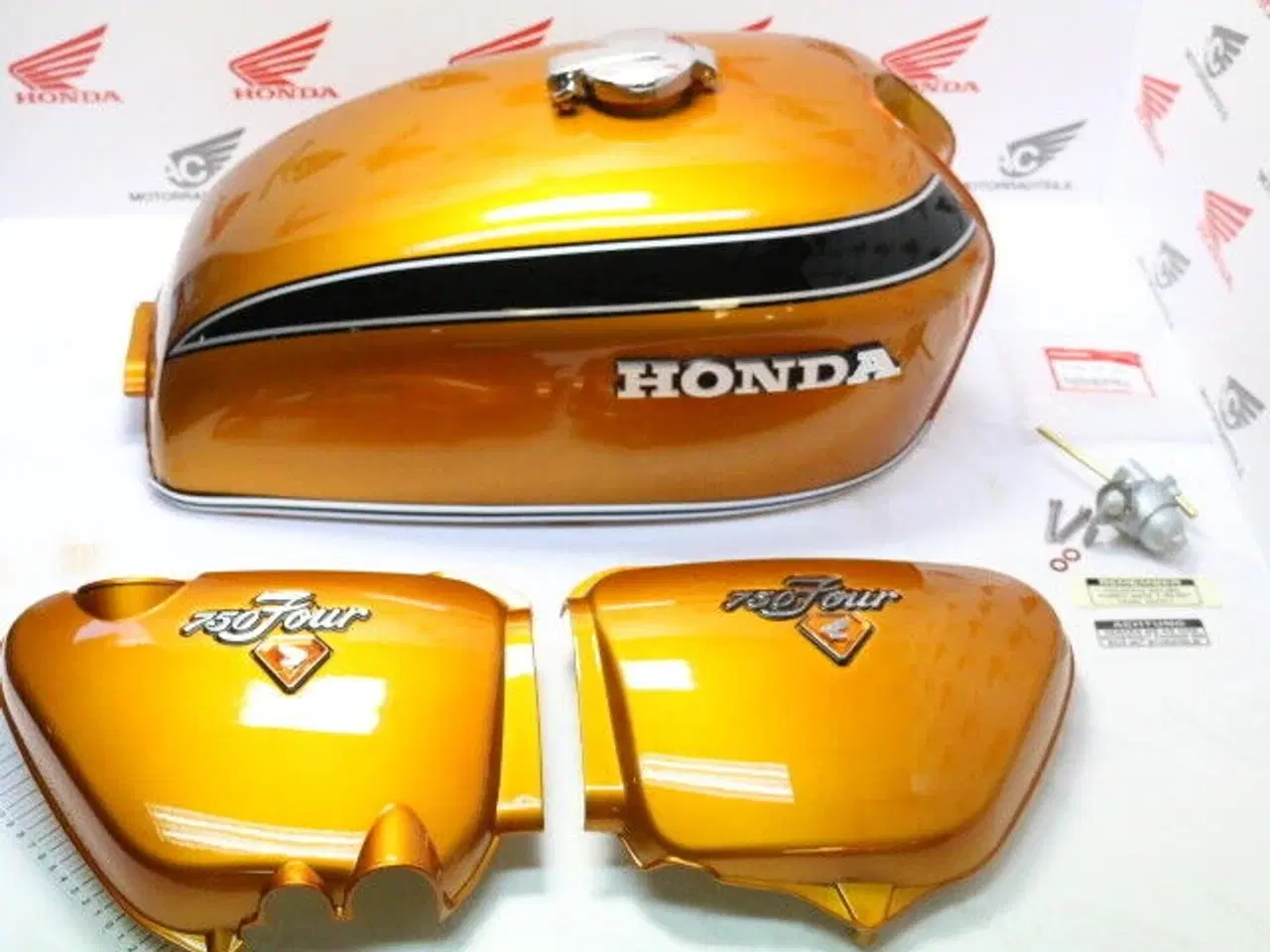 Billede 1 - Honda CB750 Sideskjold