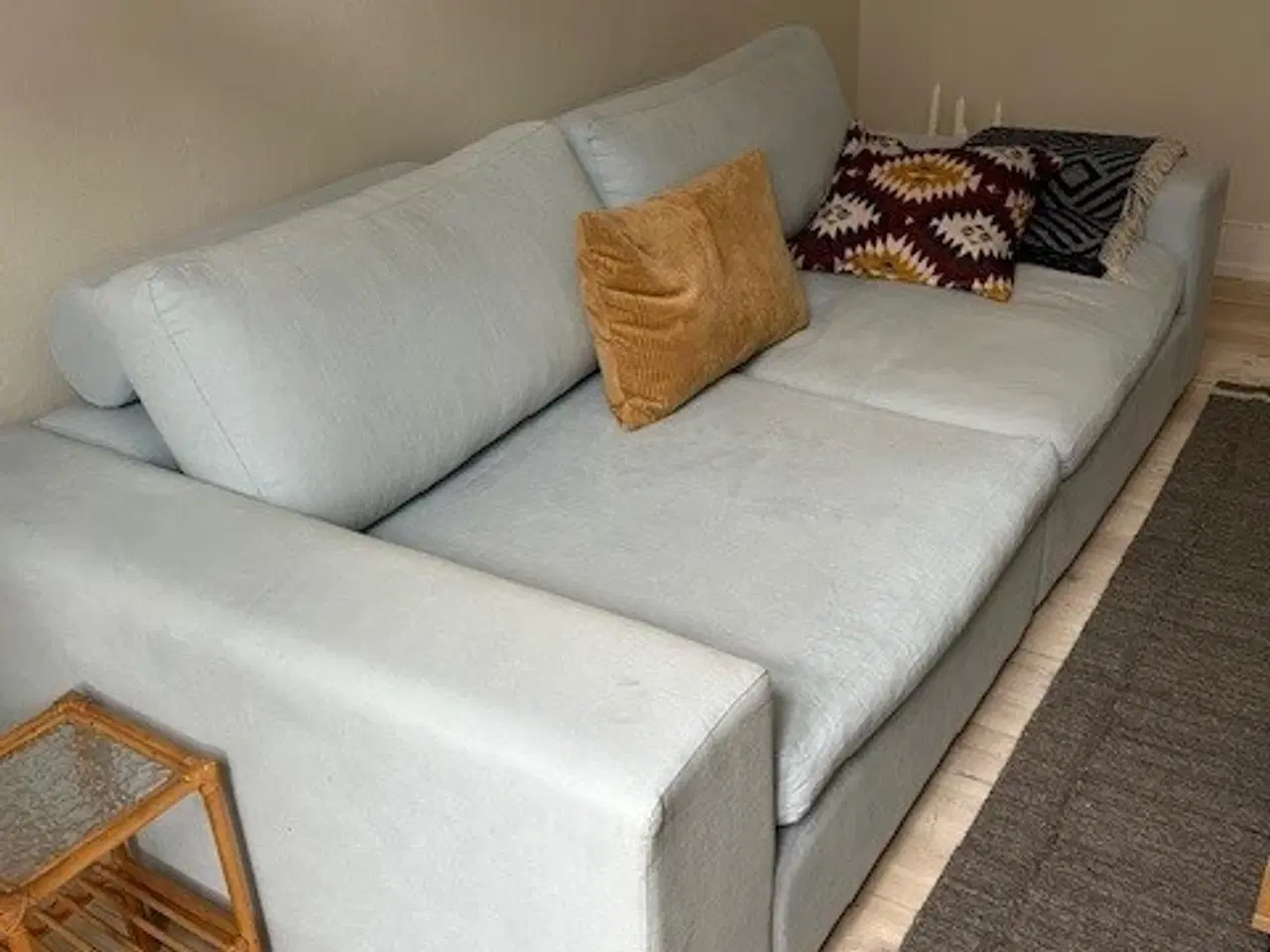 Billede 1 - Super lækker sofa i lyseblåt stof