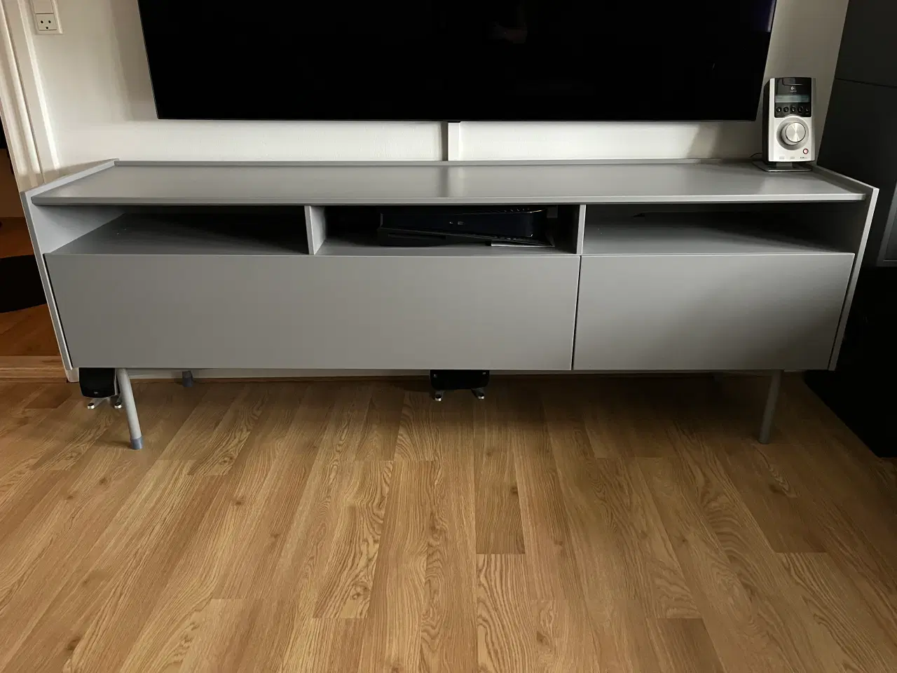 Billede 1 - TV bord IKEA 