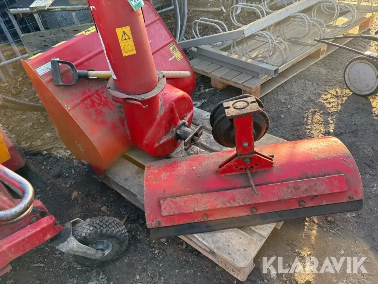 Billede 1 - Sneskraber og slynge til Nibbi