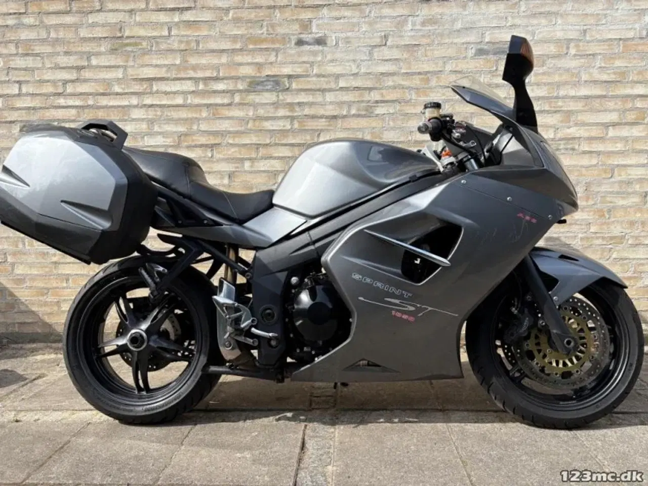 Billede 2 - Triumph Sprint ST 1050