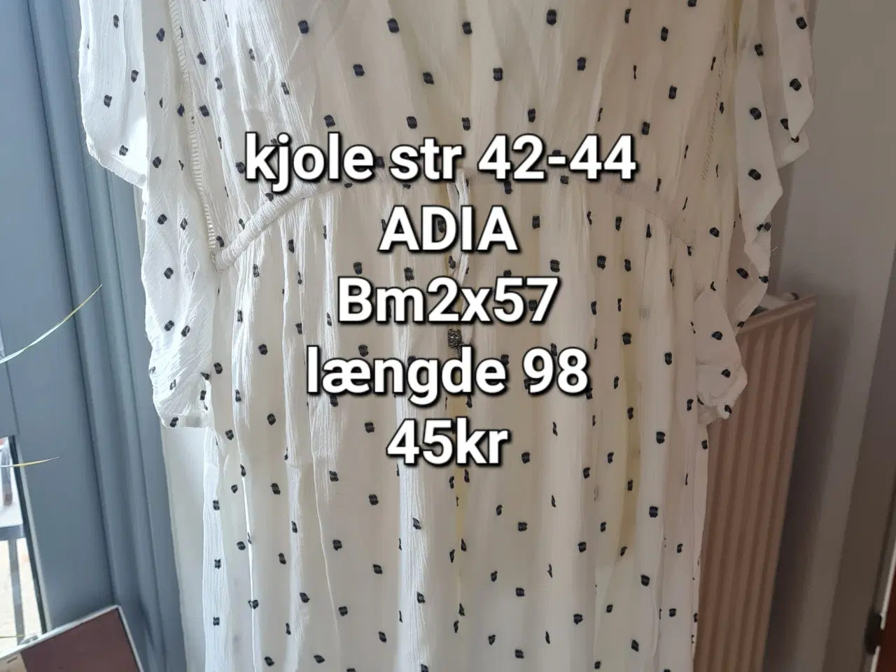 Billede 1 - Kjole str 42-44 ADIA
