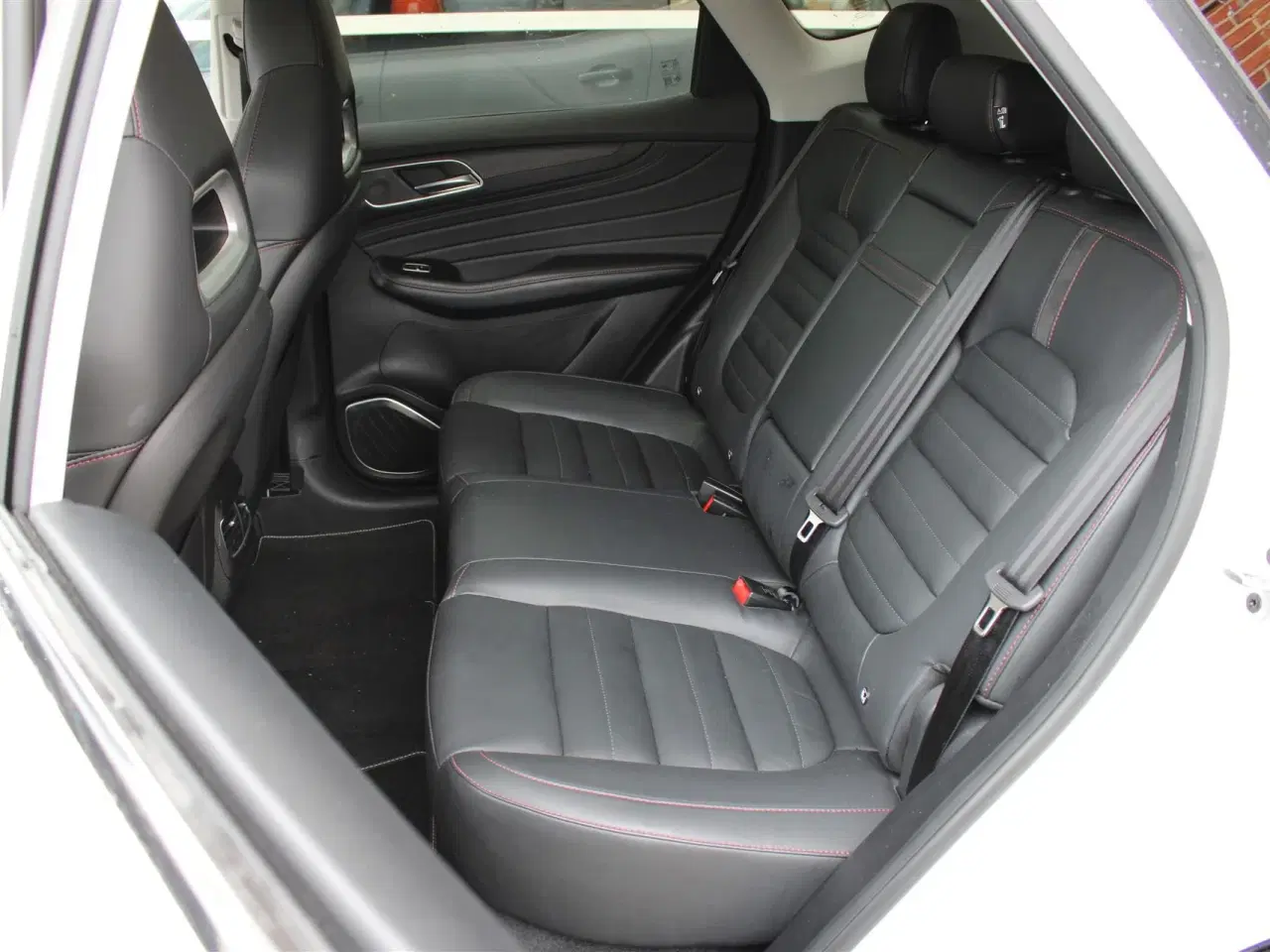 Billede 3 - MG EHS 1,5 T GDI  Plugin-hybrid Luxury 258HK 5d 10g Aut.