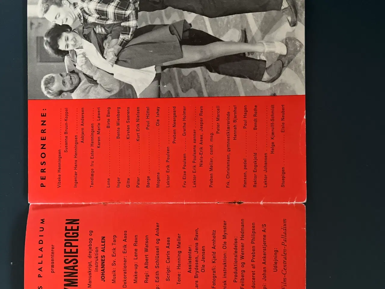 Billede 2 - Gymnasiepigen