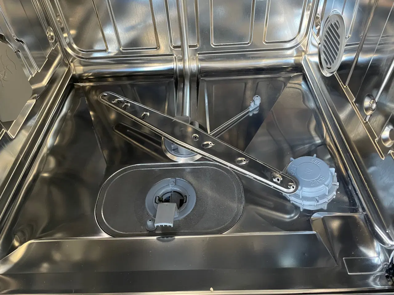 Billede 3 - Fin indbygnings opvaskemaskine