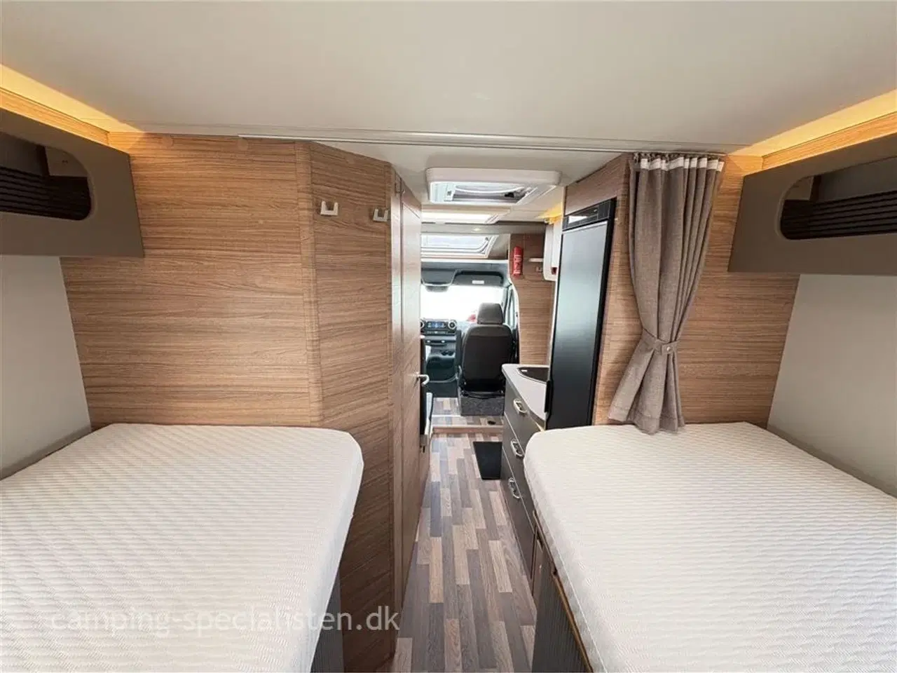 Billede 11 - 2024 - Weinsberg CaraCompact 640 MEG MB Pepper   Weinsberg Pepper 640 MEG MB 2024 - Kan ses nu hos Camping-Specialisten.dk