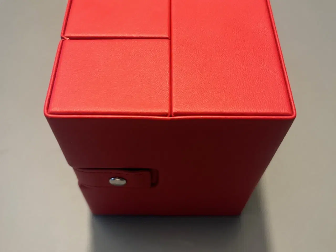 Billede 6 - Flot rød Omega ur box til ur