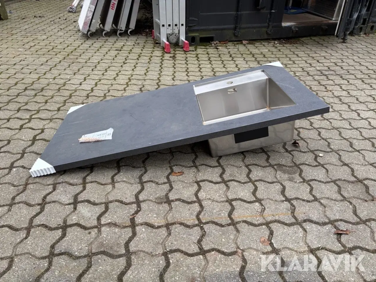 Billede 5 - Bordplade med nedsænket håndvask