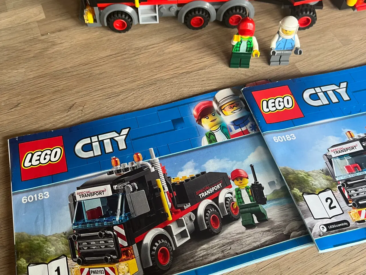 Billede 2 - Lego 60183 transporter til tung gods og helikopter