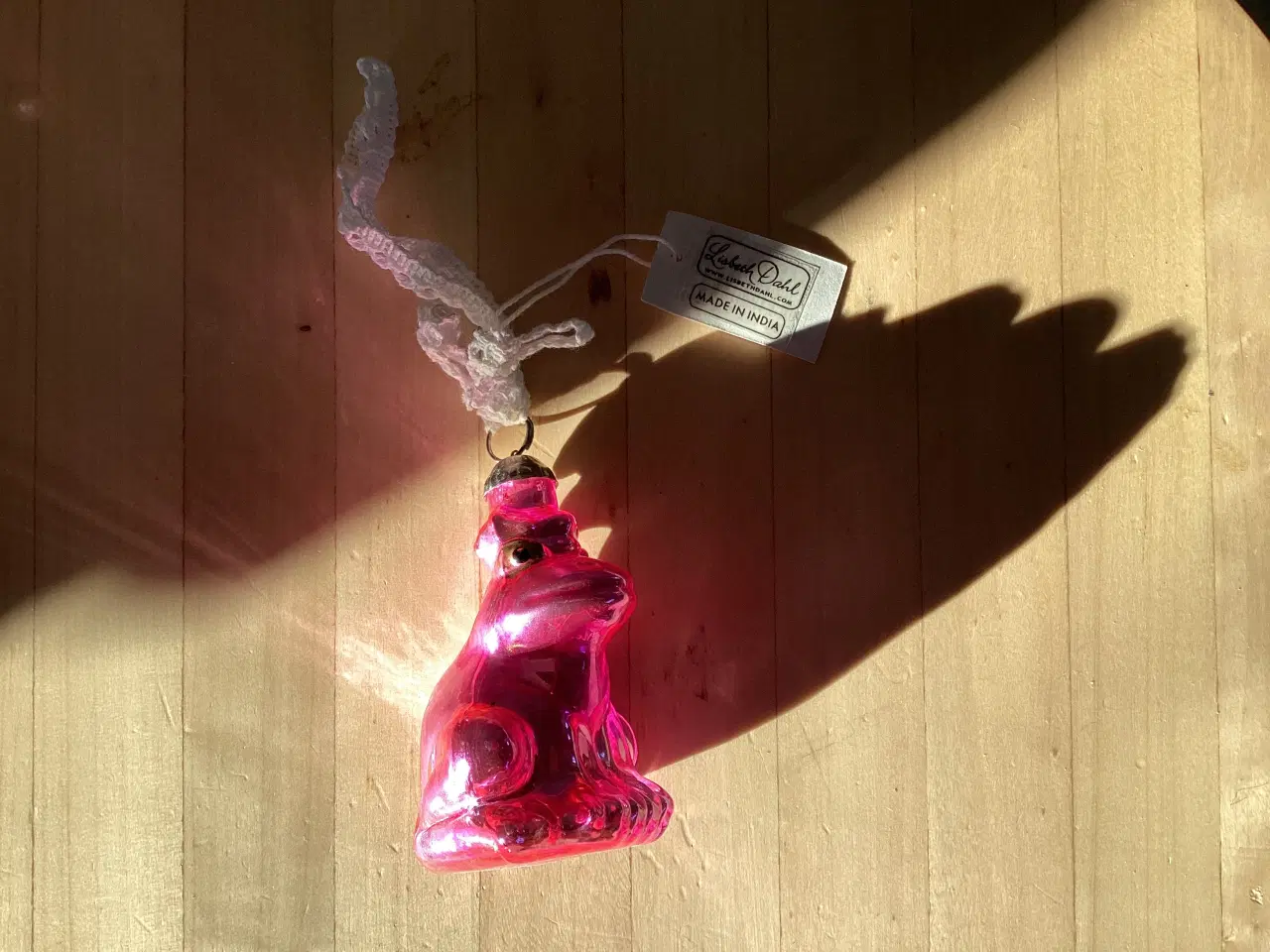 Billede 8 - Julepynt- lyserød frø fra Lisbeth Dahl